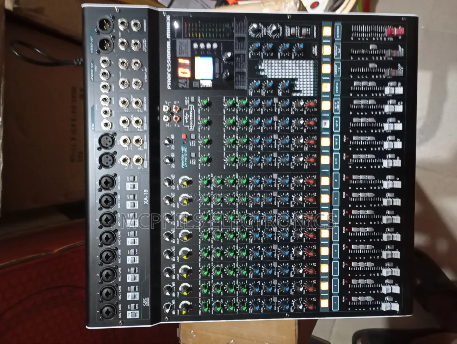 Qsc 16- Channels Professional Audio Mixer Console
