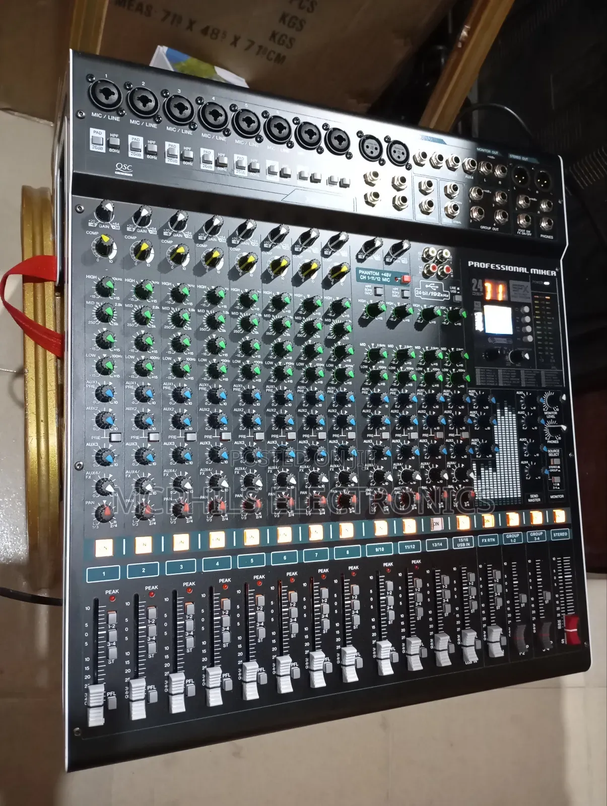 Qsc 16- Channels Professional Audio Mixer Console