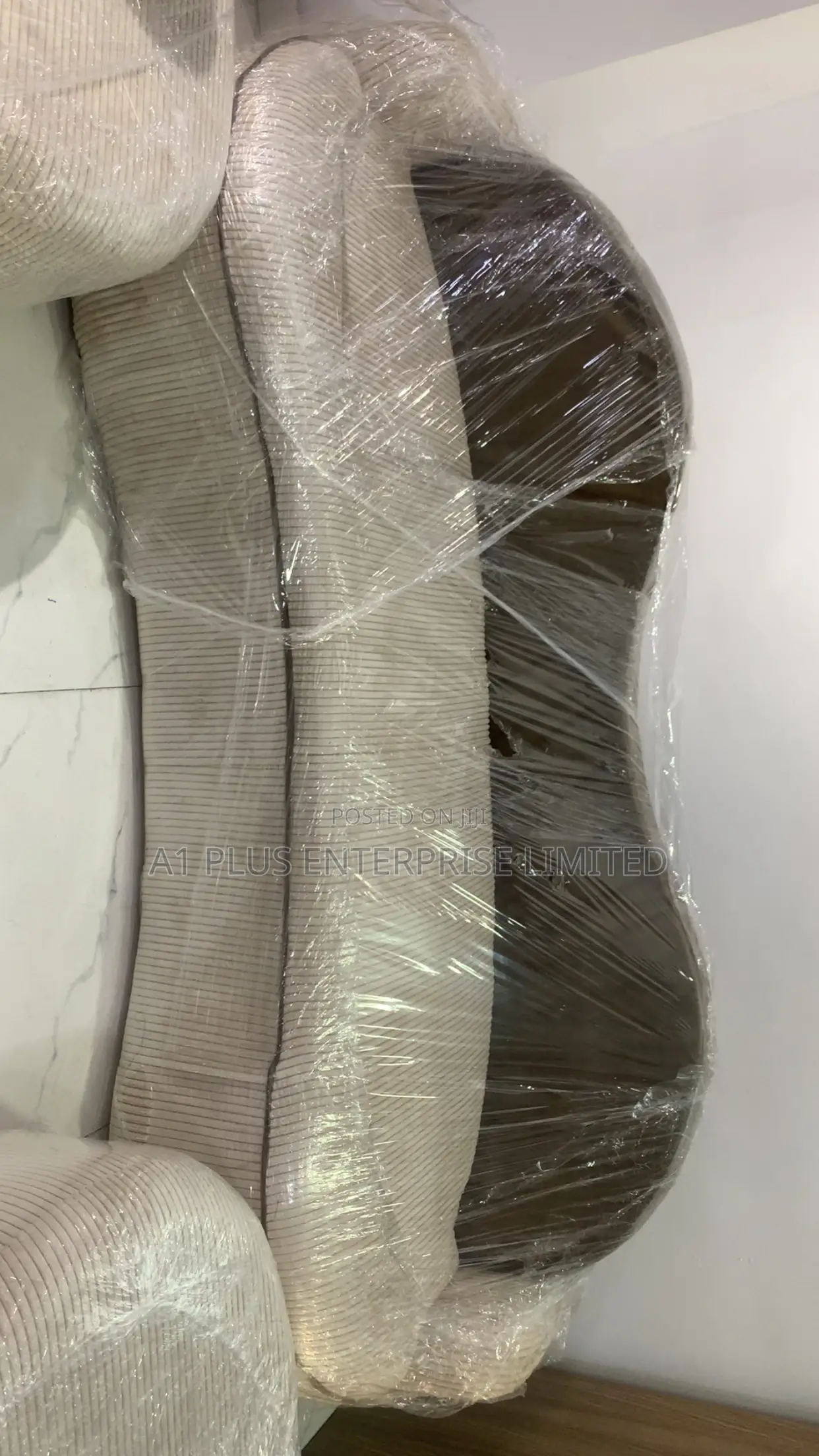 3,1,1 Settee In Nude And Brown Finish