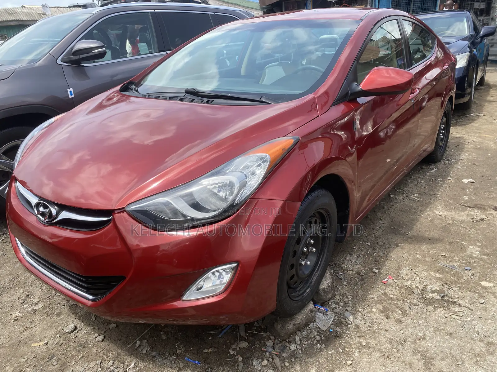 Hyundai Elantra 2013 Red