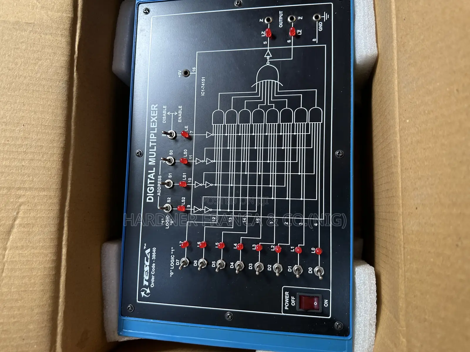 Digital Multiplexer Trainer