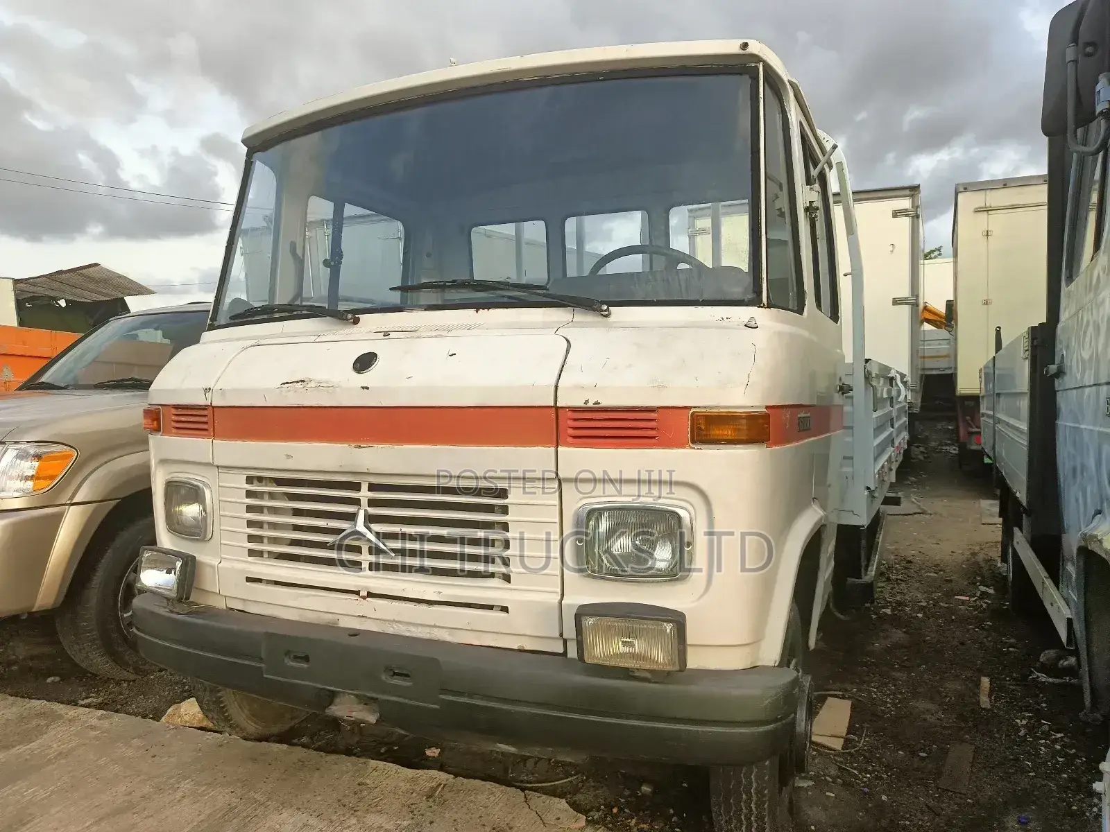 Mercedes Benz 608 German Pickup Truck 4 Cylinder Engine