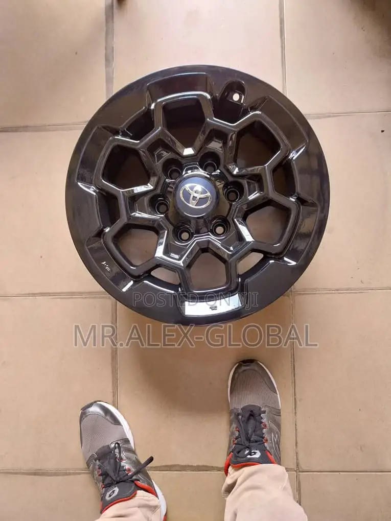 17 18inches Toyota Hilux and Toyota 6holes
