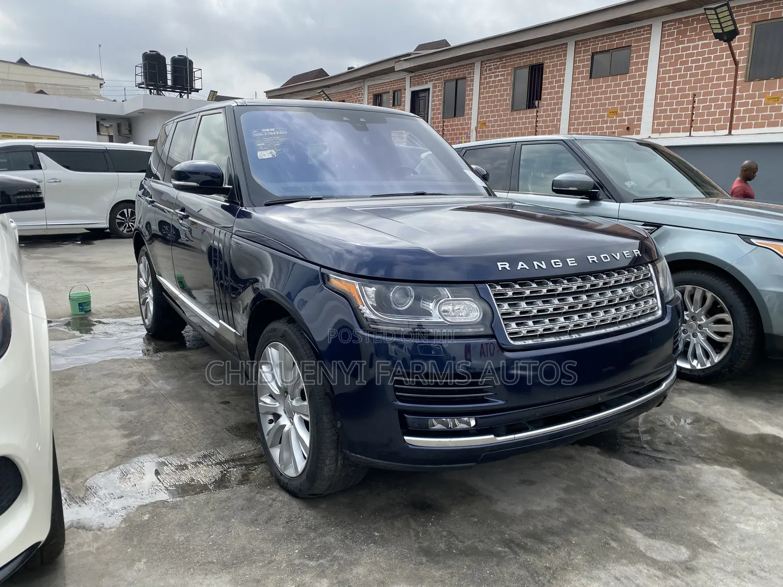 Land Rover Range Rover 5.0L Supercharged 2017 Blue