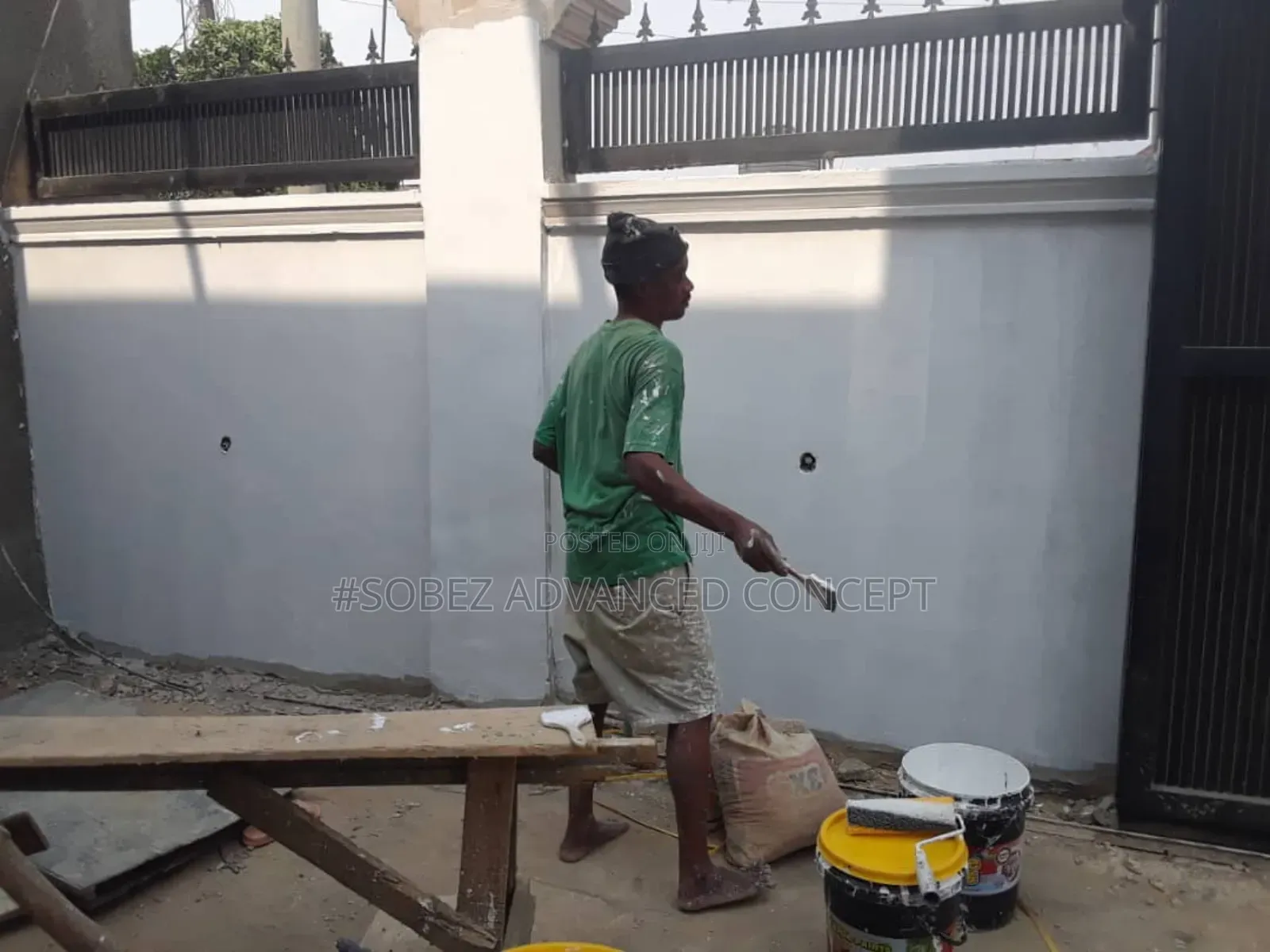 Fence Screeding And Painting