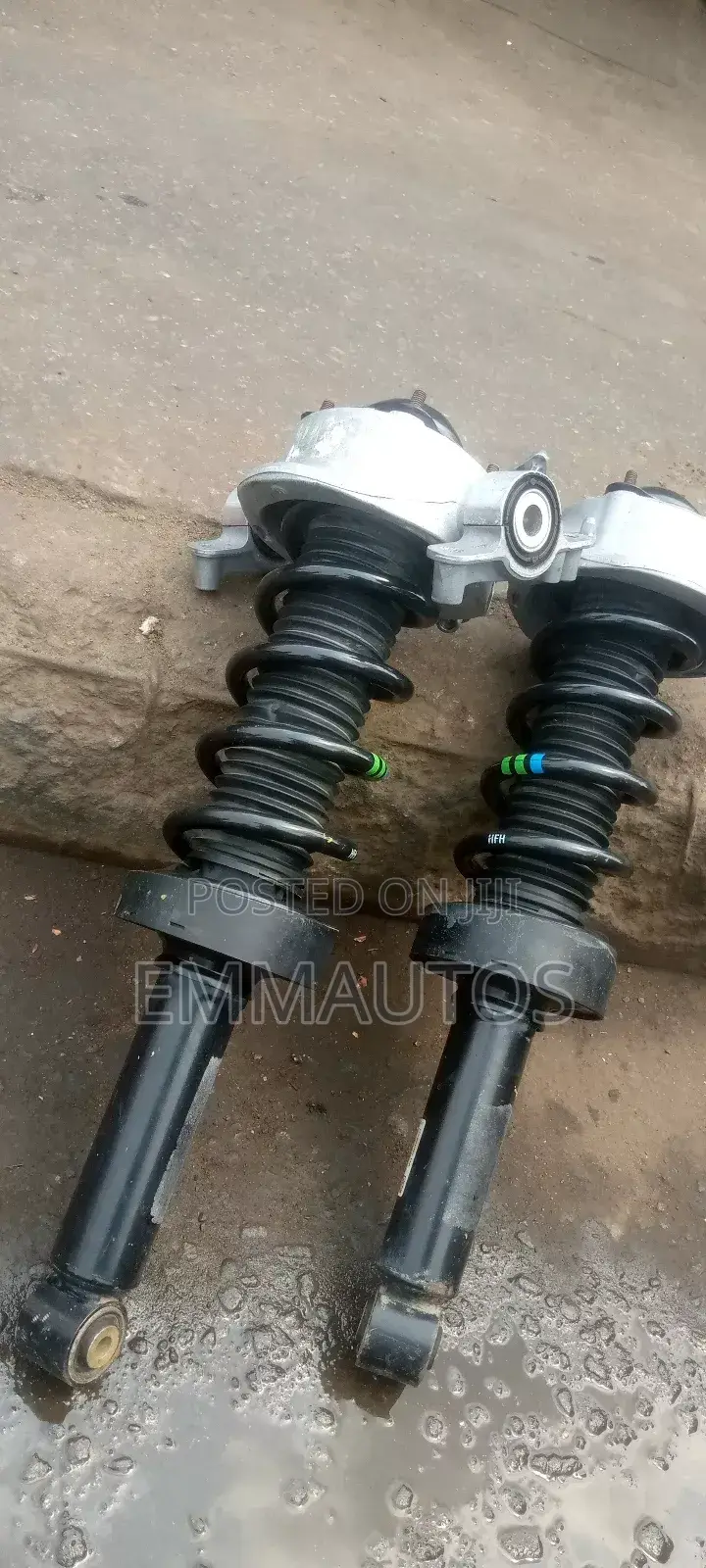 Back Shock Absorber Porsche Cayenne 2015