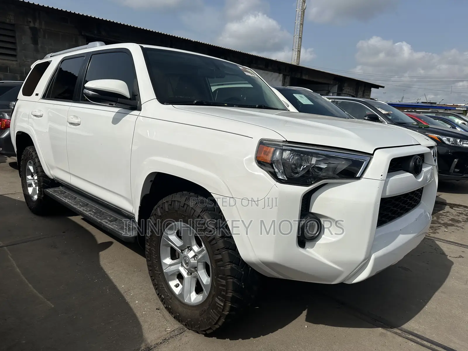 Toyota 4-Runner SR5 4x4 2018 White