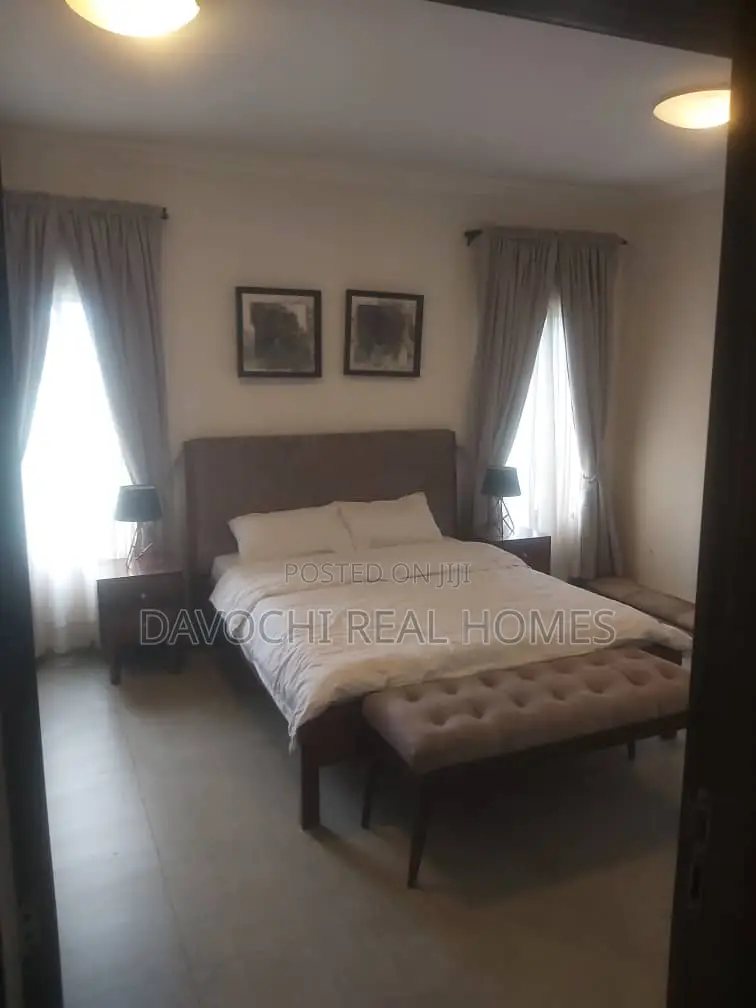 Furnished 3bdrm Duplex in Beside Crown Estate, for rent