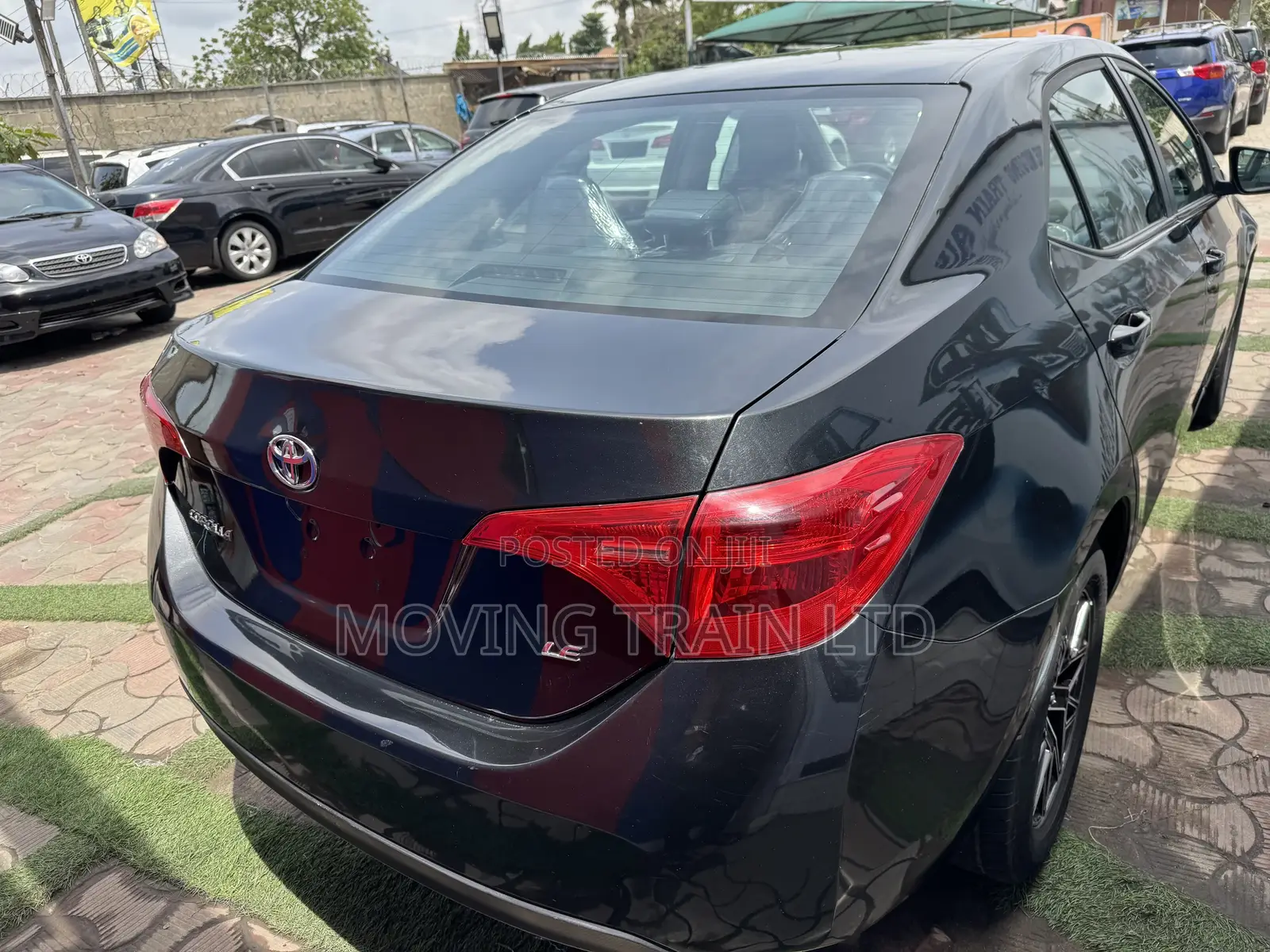 Toyota Corolla LE (1.8L 4cyl 2A) 2019 Black