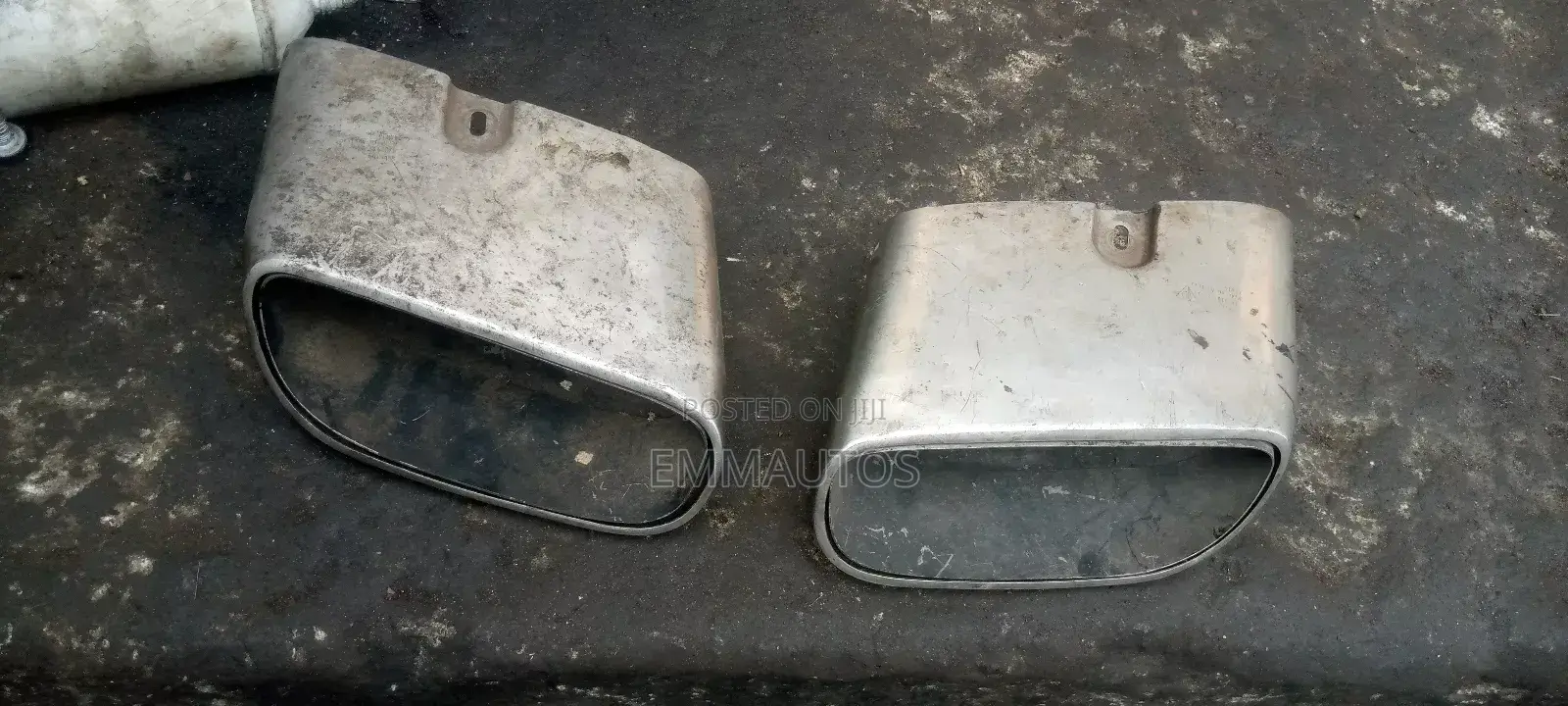 Rear Exhaust Muffler Pipe Mouth Porsche Cayenne 2013