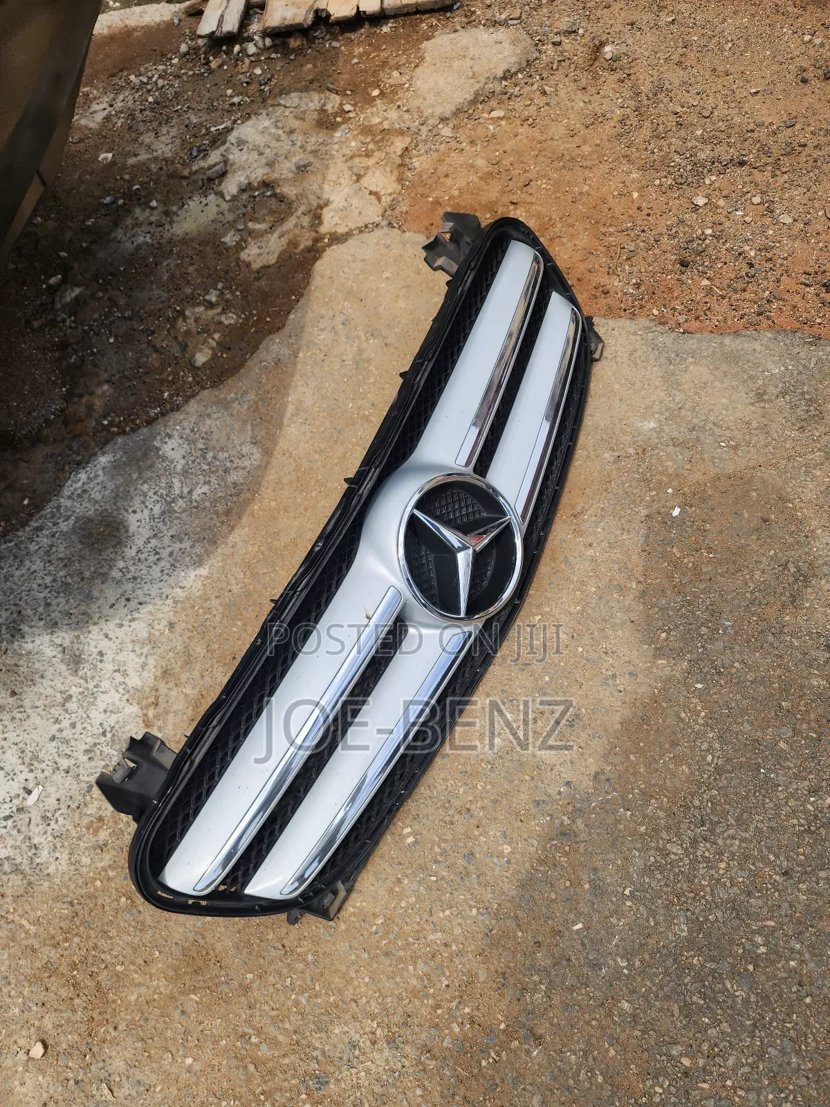 Gla250 Follow Come Front Bumper Grill
