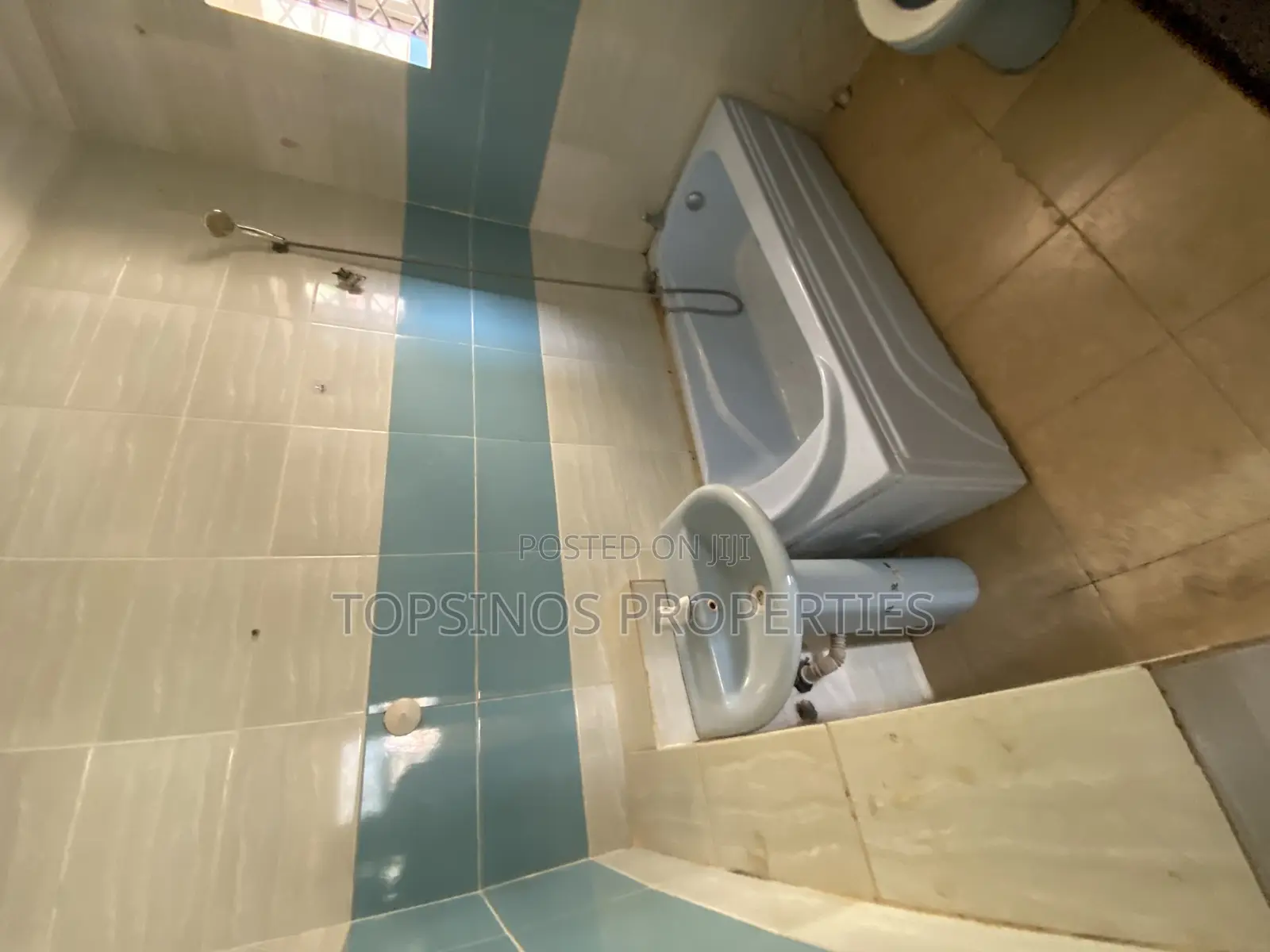 2bdrm Block of Flats in Dawaki for rent
