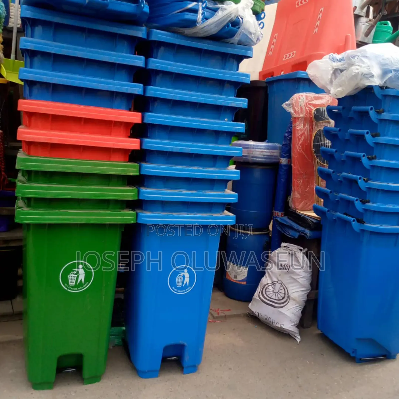 Garden Supplies Equipment Dustbin