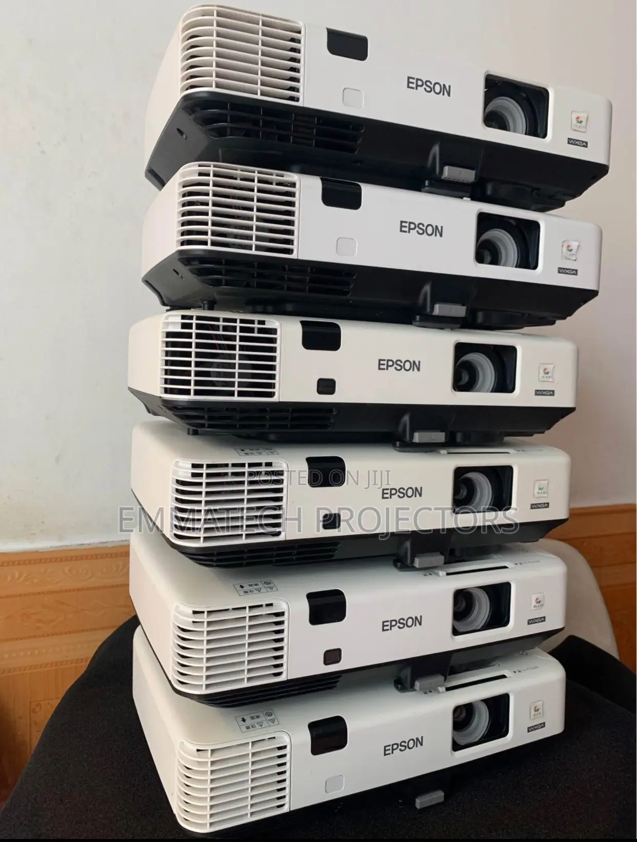 Projectors 5000 Lumens Ibadan  , Portahcourt , Warri  , Abuj