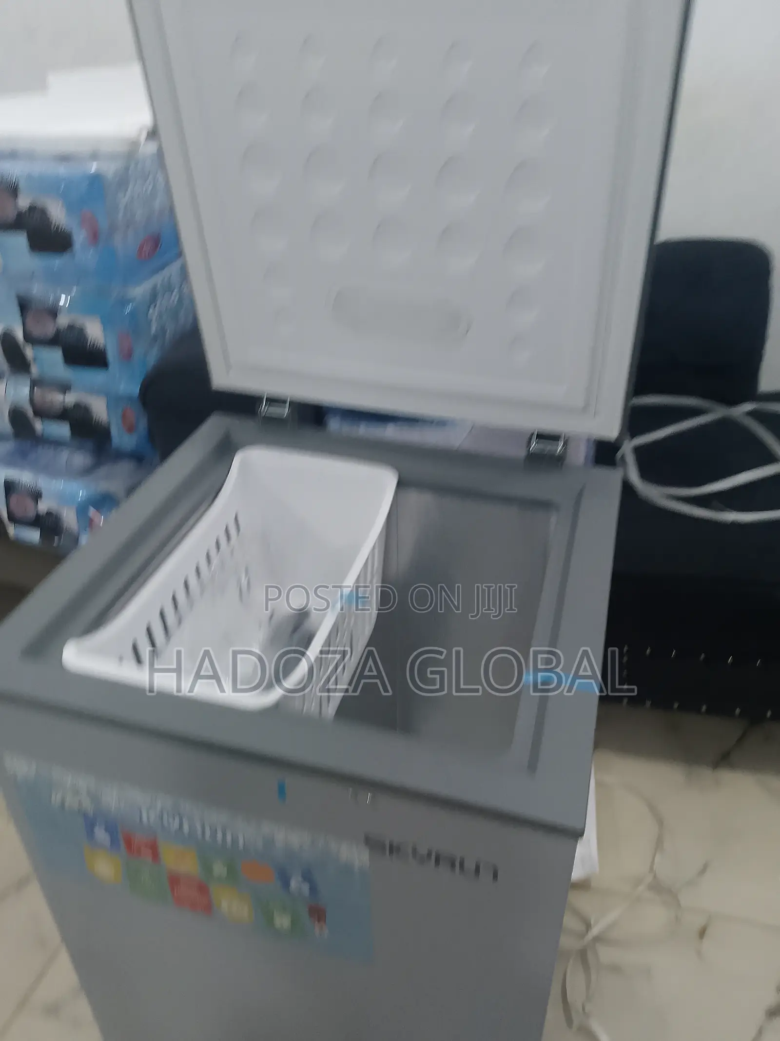 Skyrun Freezer: Freeze With Confidence and Style BCD-90a