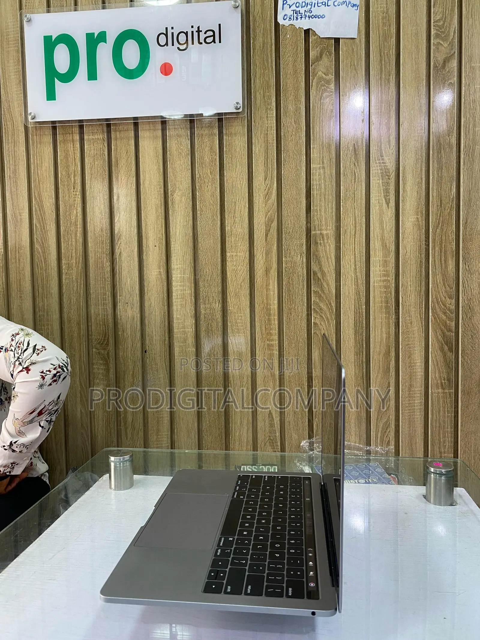 Laptop Apple MacBook Pro 2019 8GB Intel Core I5 SSD 128GB