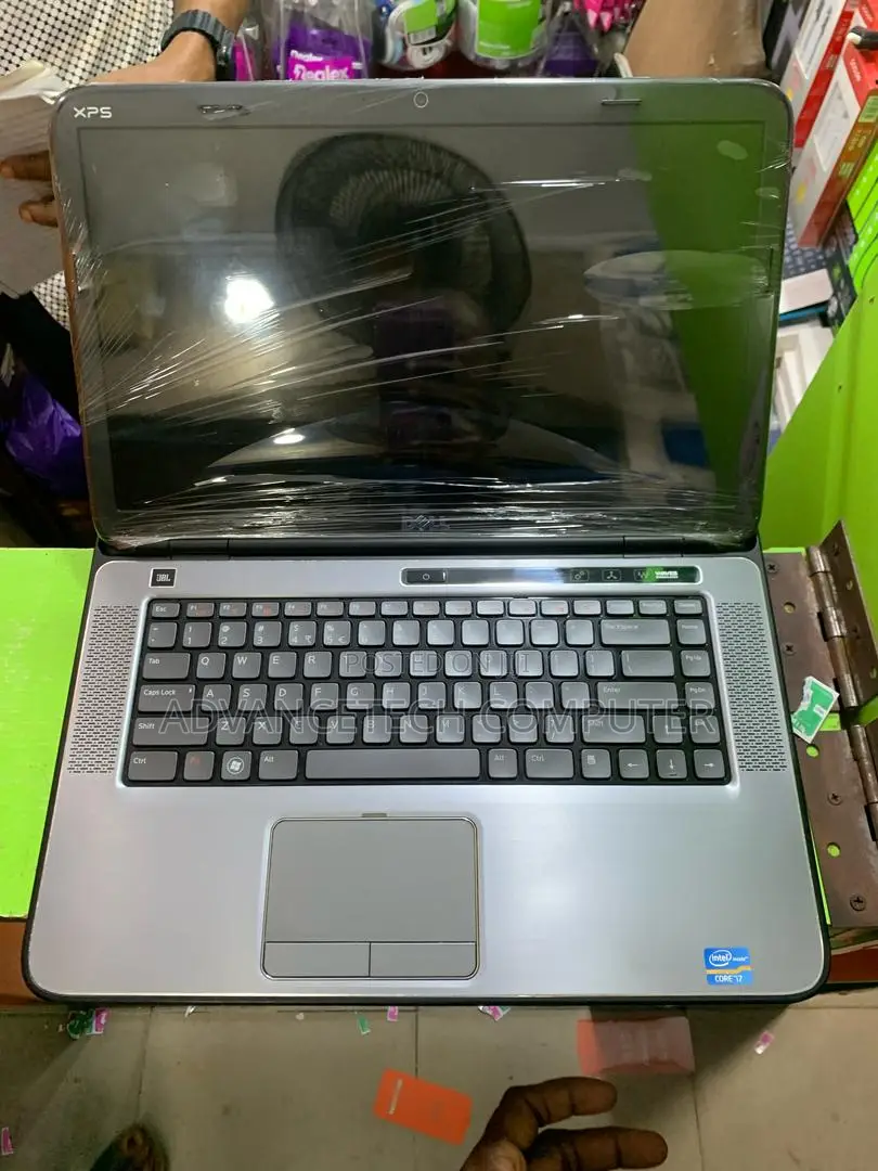 Laptop Dell XPS 15 (L502X) 8GB Intel Core I7 HDD 500GB
