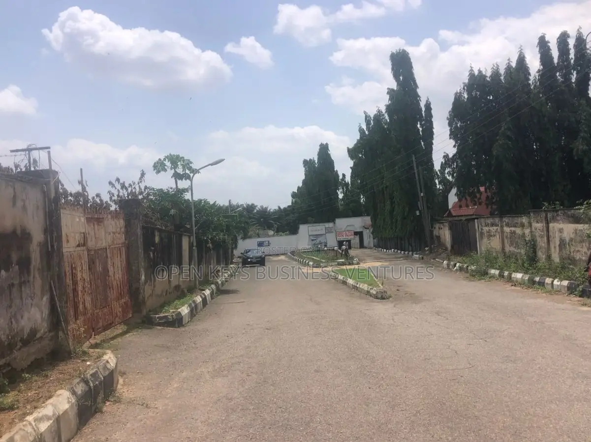 Landed Property of 1751sqm