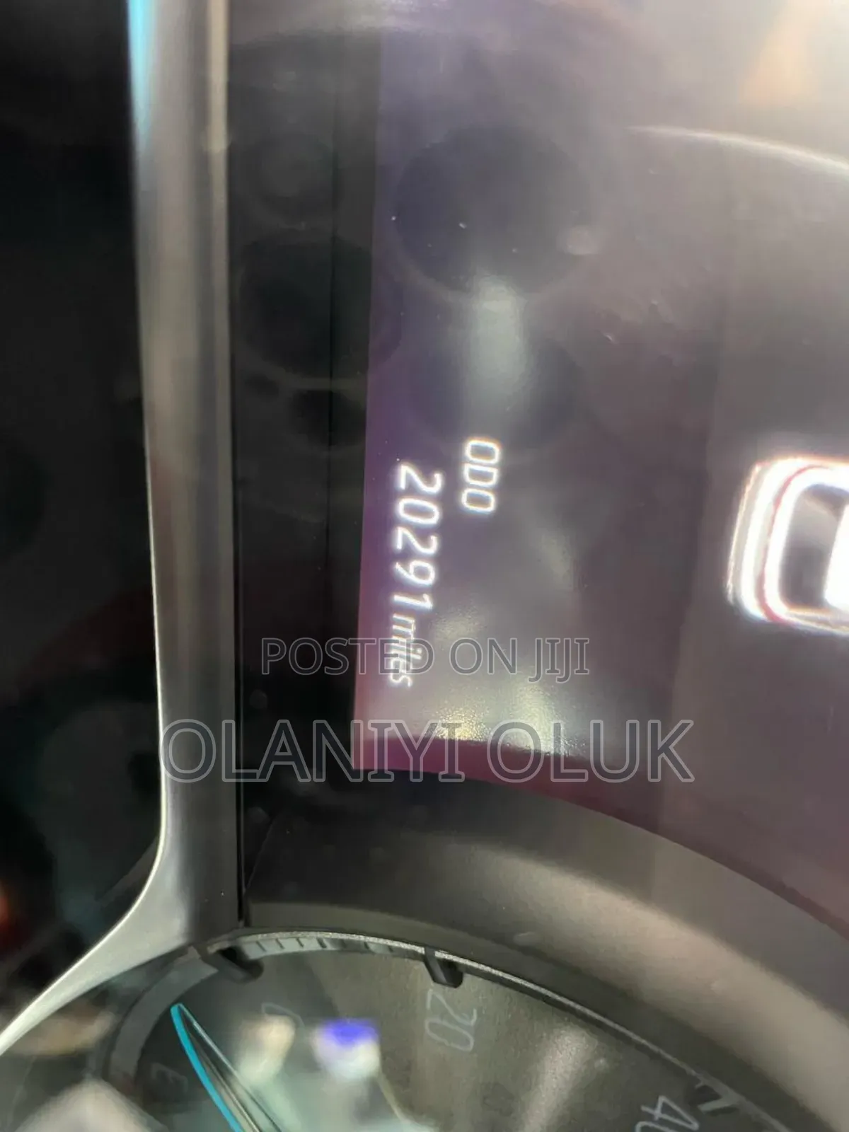 Toyota Venza XLE 2021 Gold