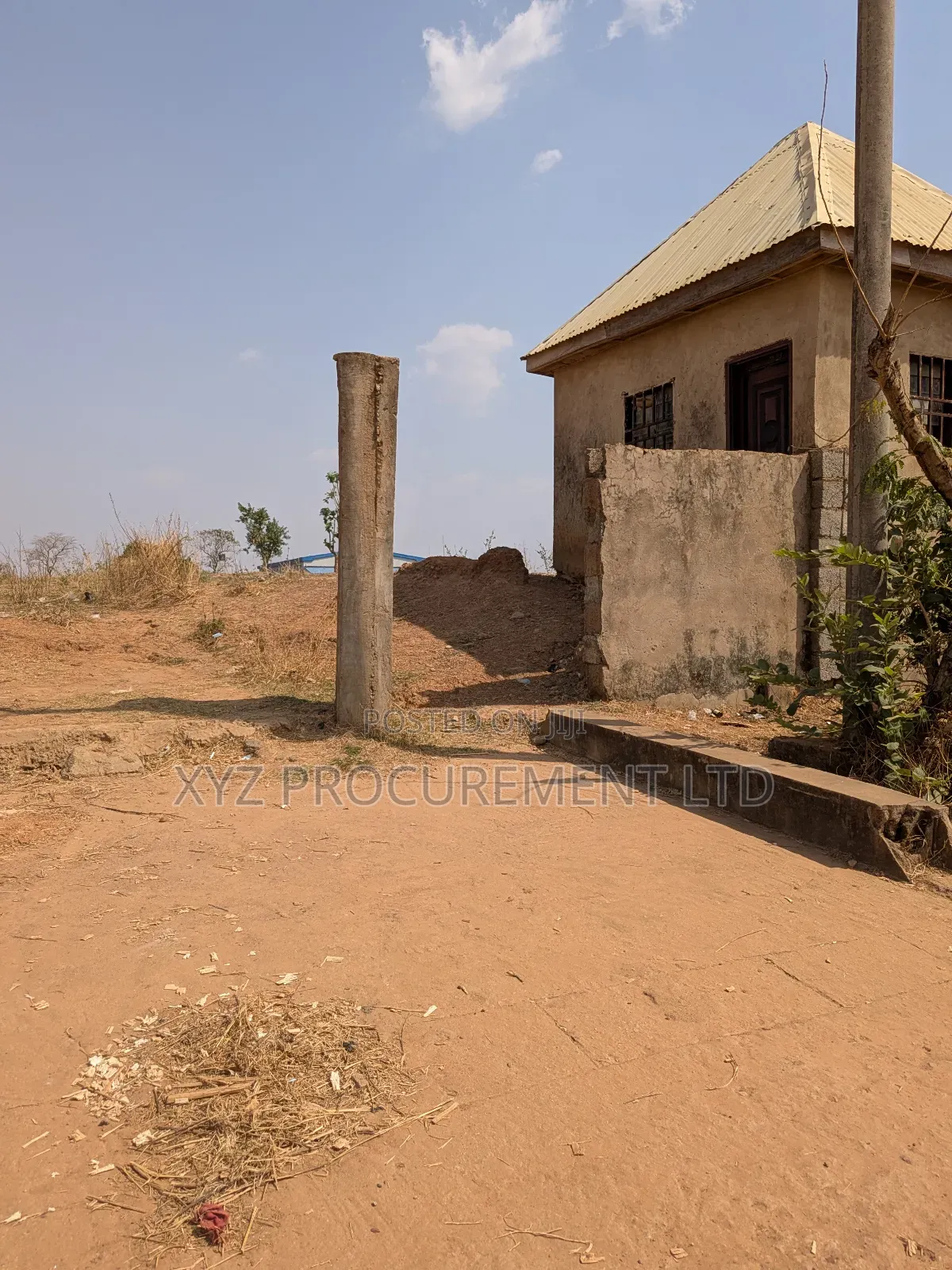 4.5 Hectares of Industrial/Commercial on Tarred Road