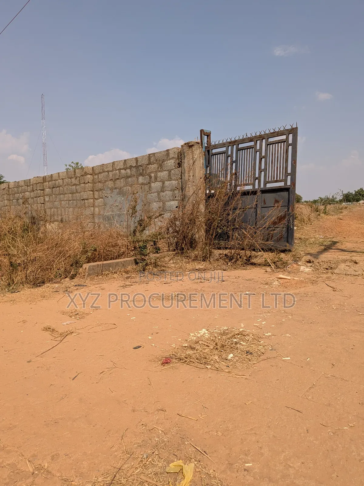 4.5 Hectares of Industrial/Commercial on Tarred Road