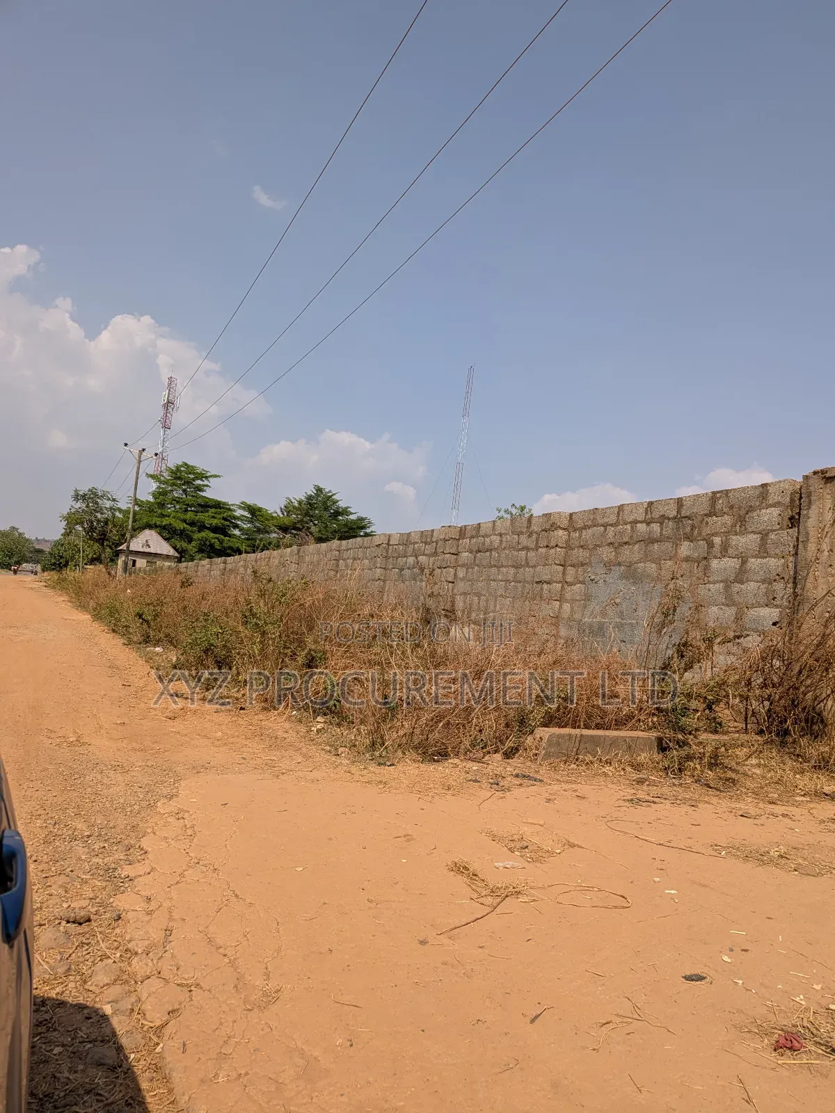 4.5 Hectares of Industrial/Commercial on Tarred Road