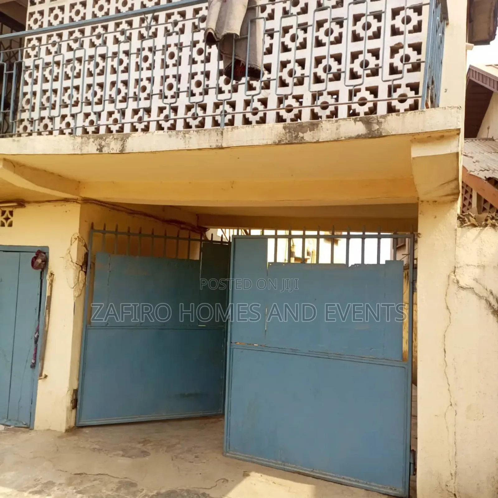 4bdrm Bungalow in Anfani Motel, Ibadan for sale
