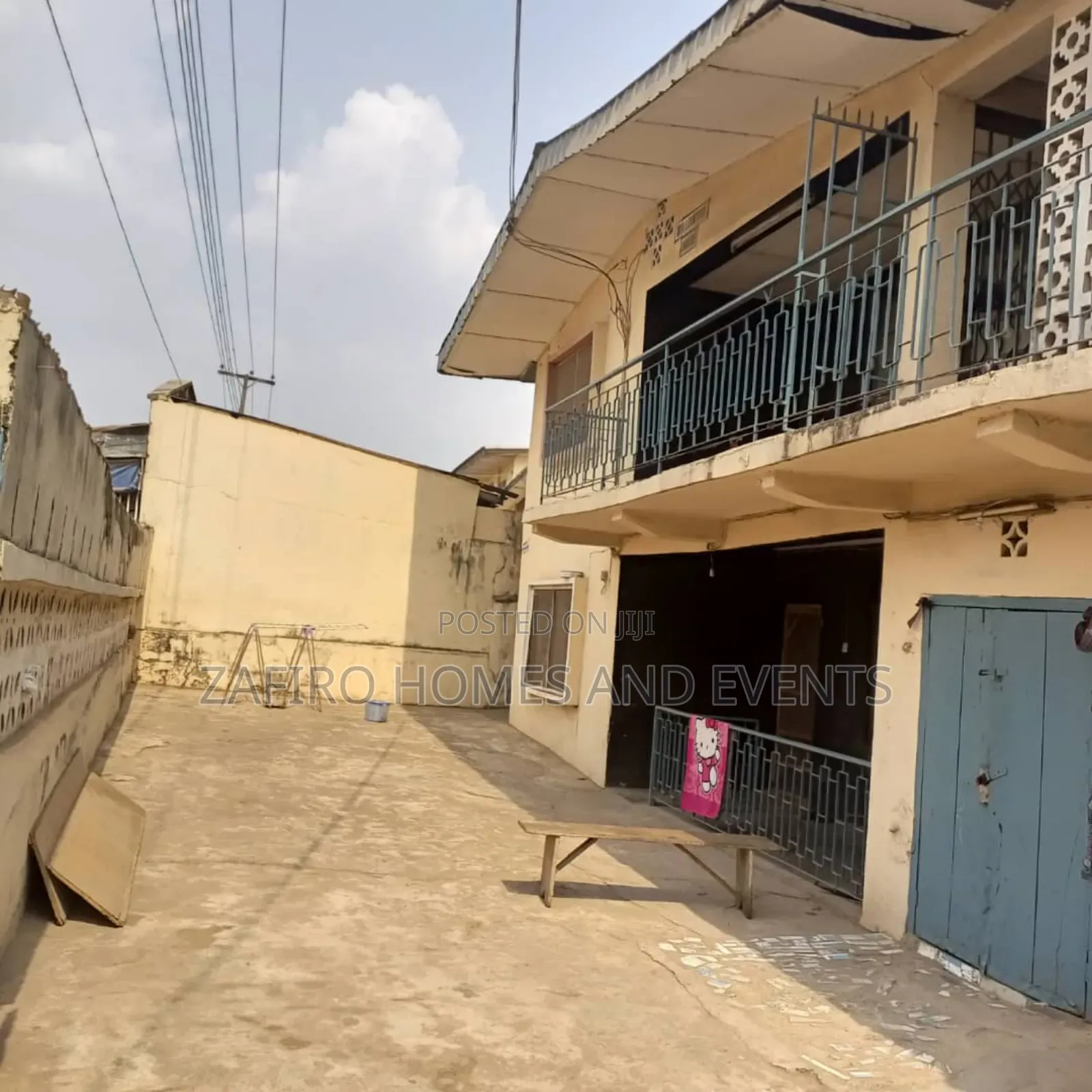 4bdrm Bungalow in Anfani Motel, Ibadan for sale