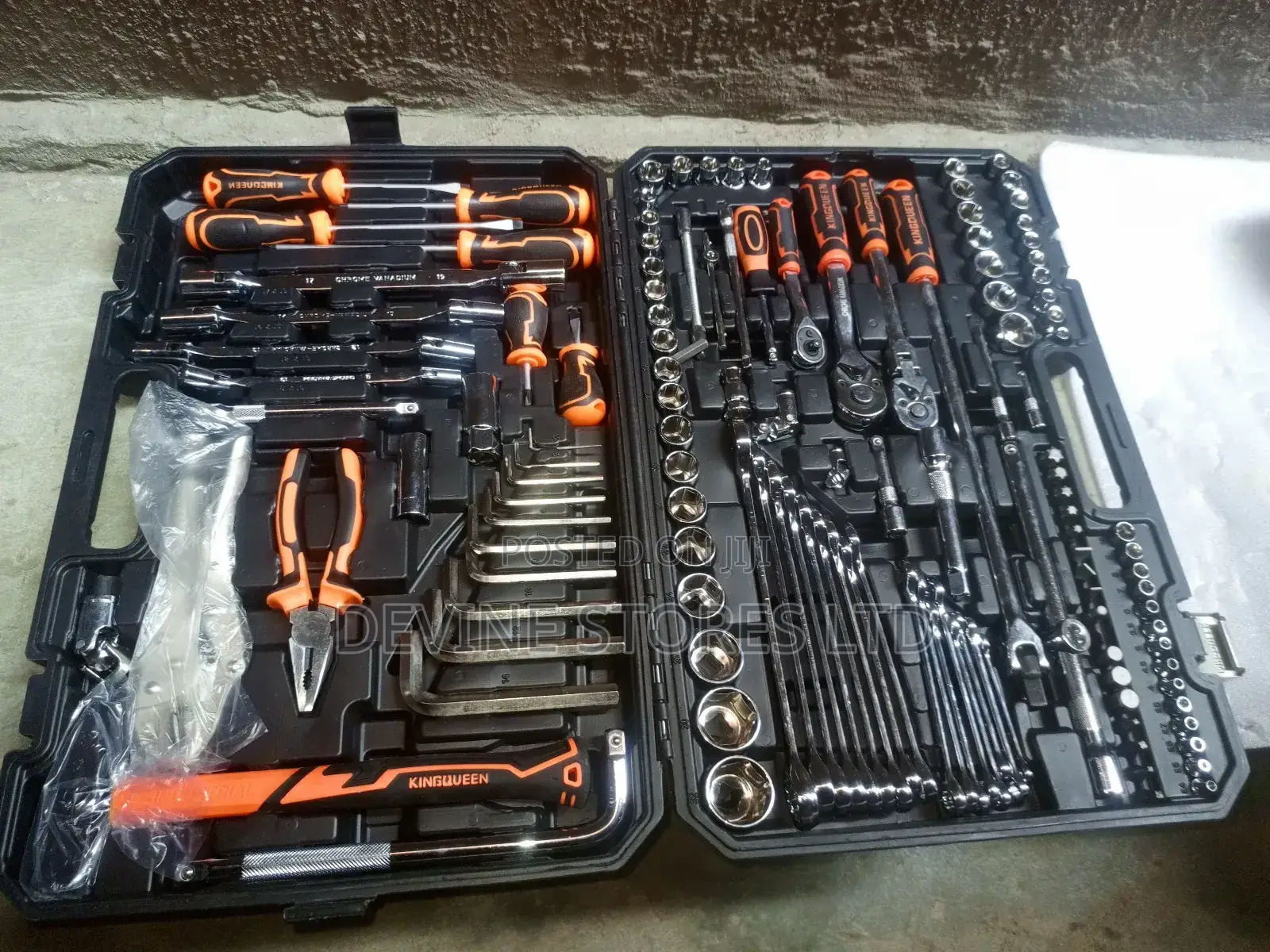 181pcs Sets of Mechanic Tools Box