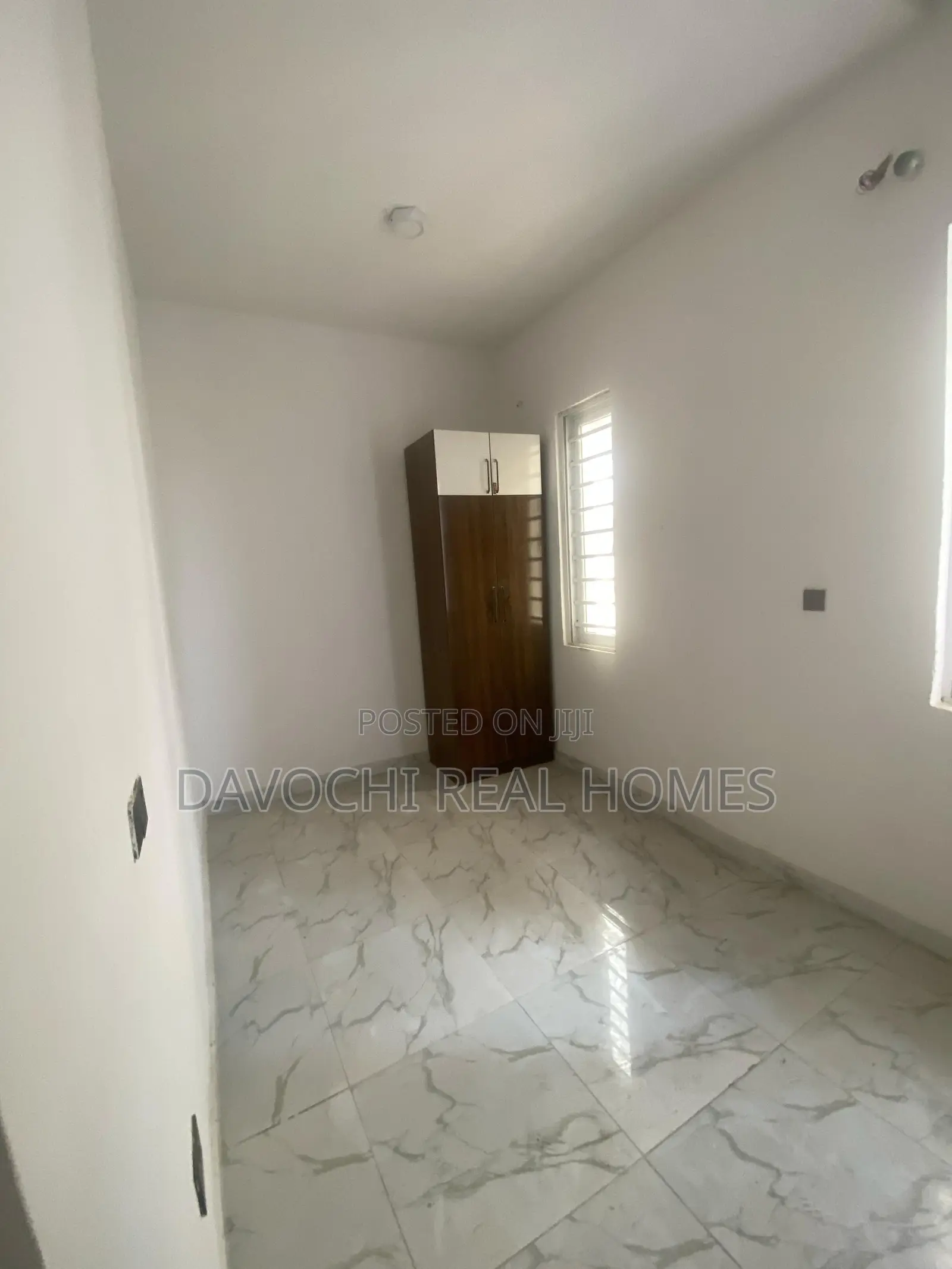 4bdrm Duplex in Harris Drive, Vgc., Ikota for sale