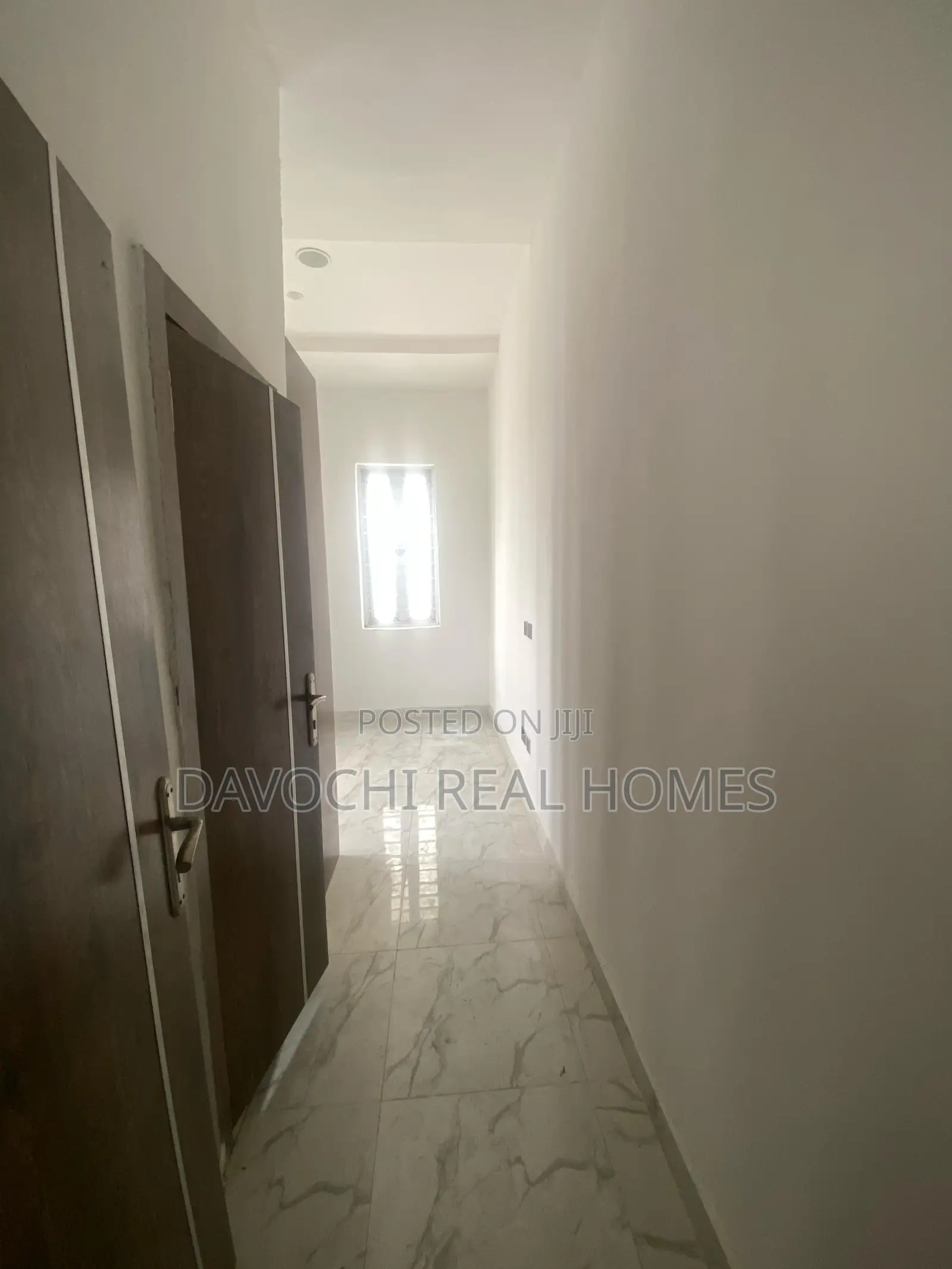 4bdrm Duplex in Harris Drive, Vgc., Ikota for sale