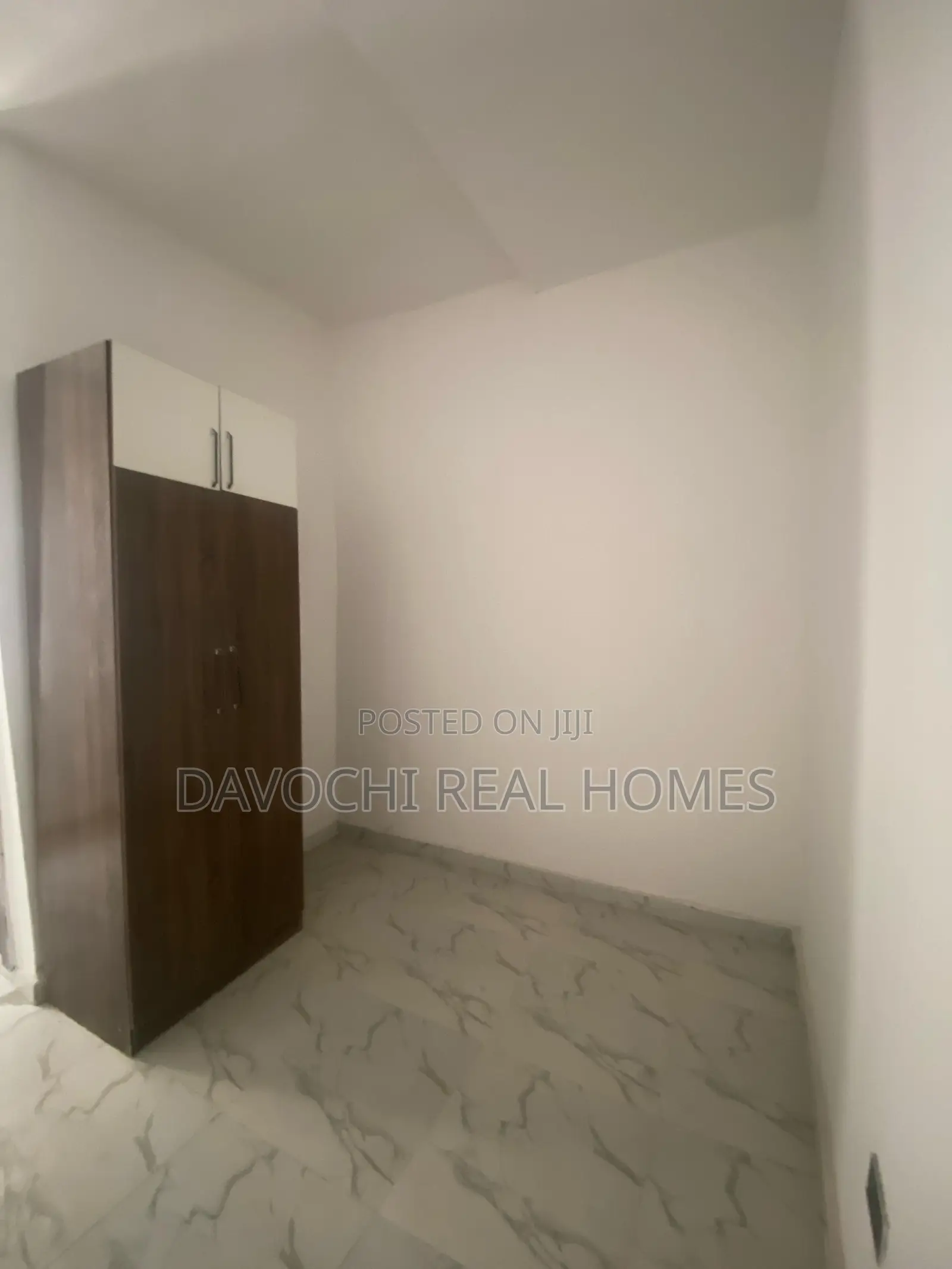 4bdrm Duplex in Harris Drive, Vgc., Ikota for sale