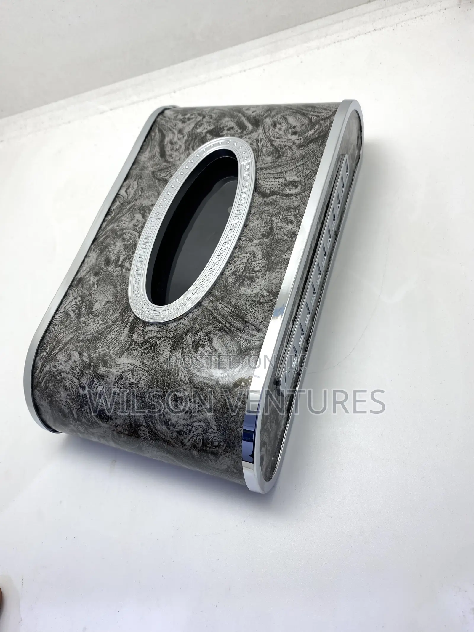 High Quality Car Tissue Box Beautiful Design