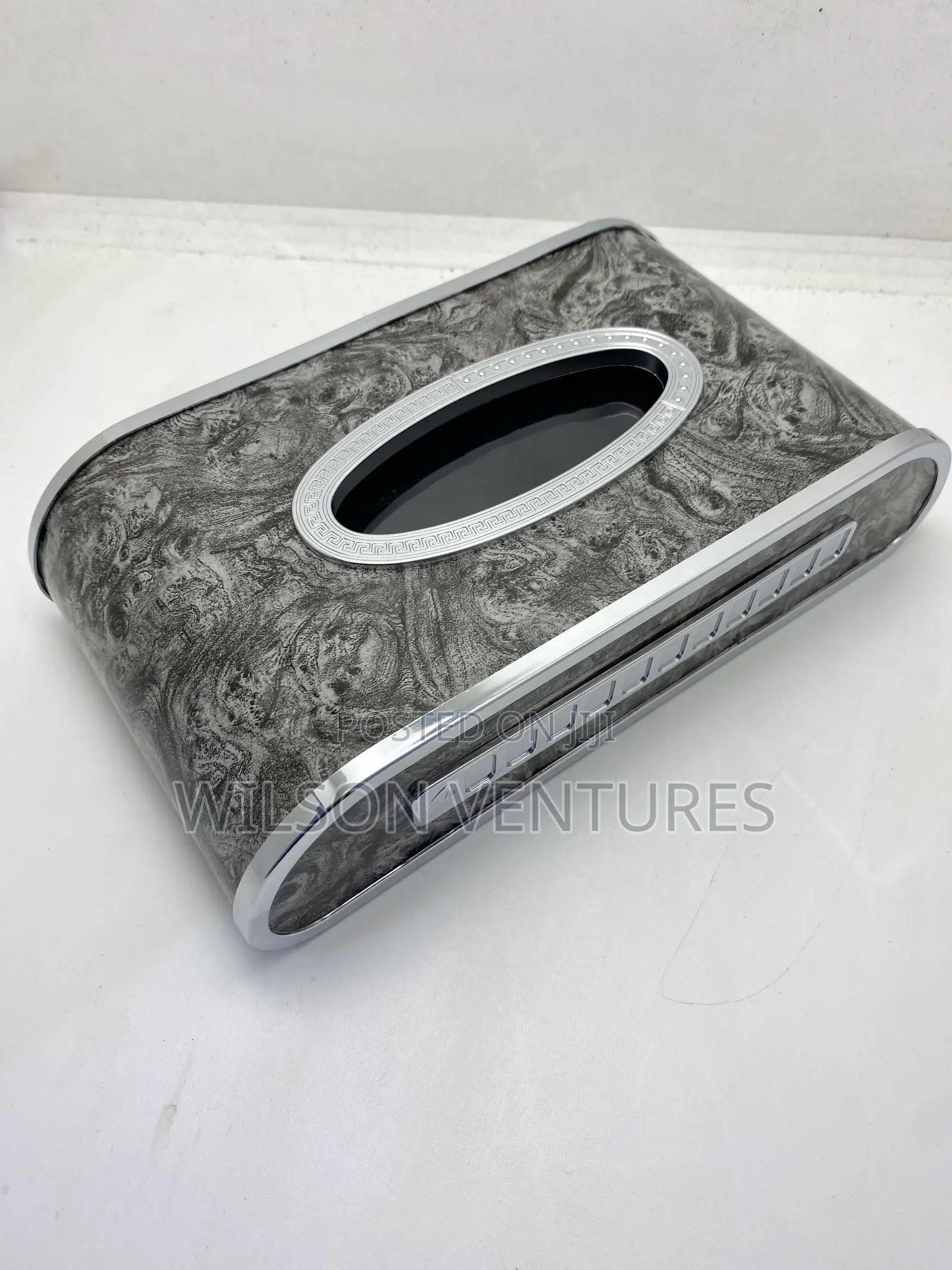 High Quality Car Tissue Box Beautiful Design