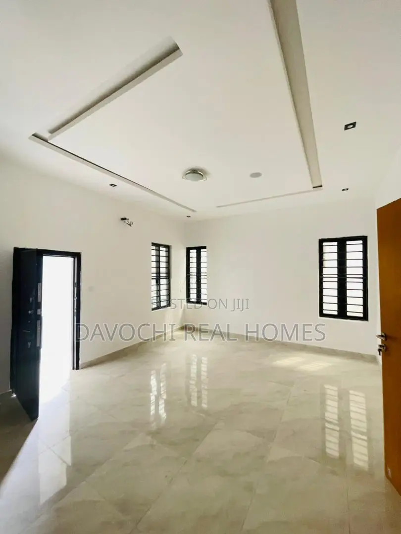 4bdrm Duplex in Ikota, Lekki for rent