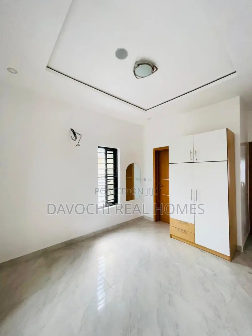 4bdrm Duplex in Ikota, Lekki for rent