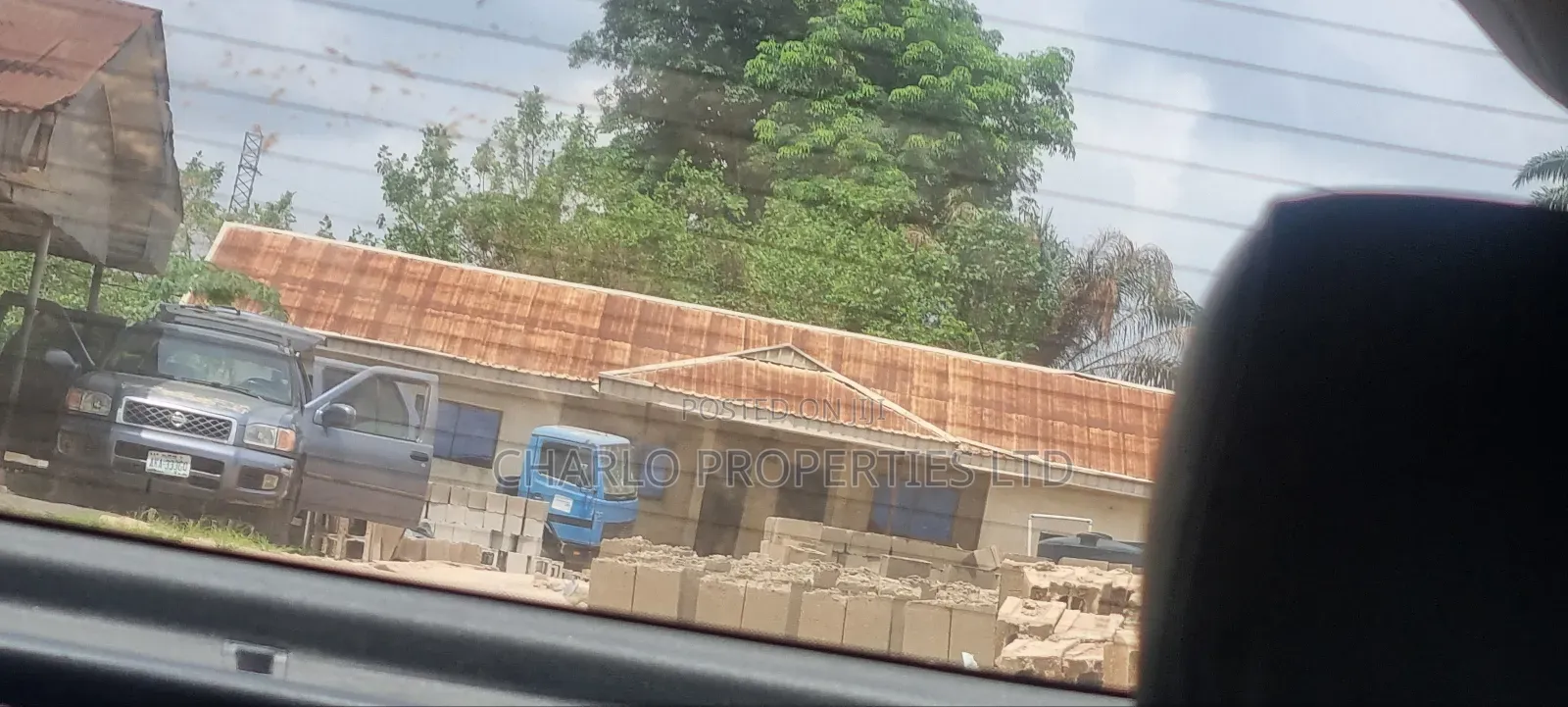 Genuine 100ft by 200ft With Bq Office Space Along Sapele Rd