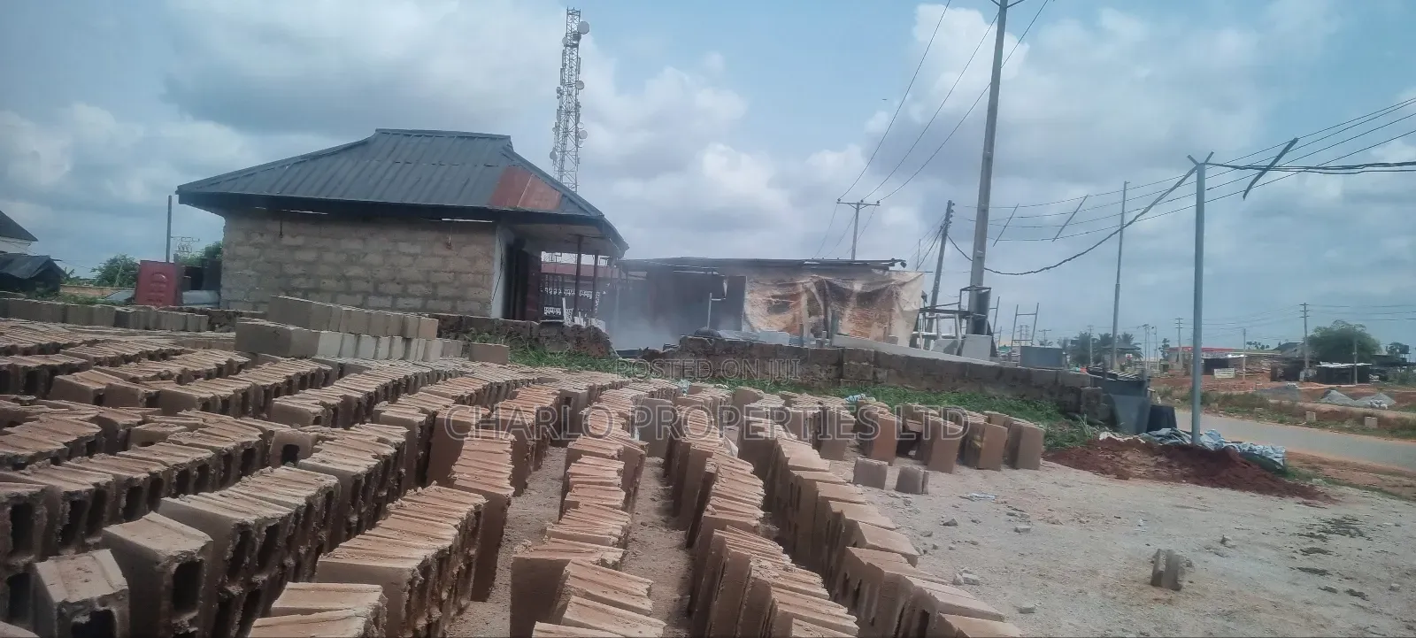 Genuine 100ft by 200ft With Bq Office Space Along Sapele Rd