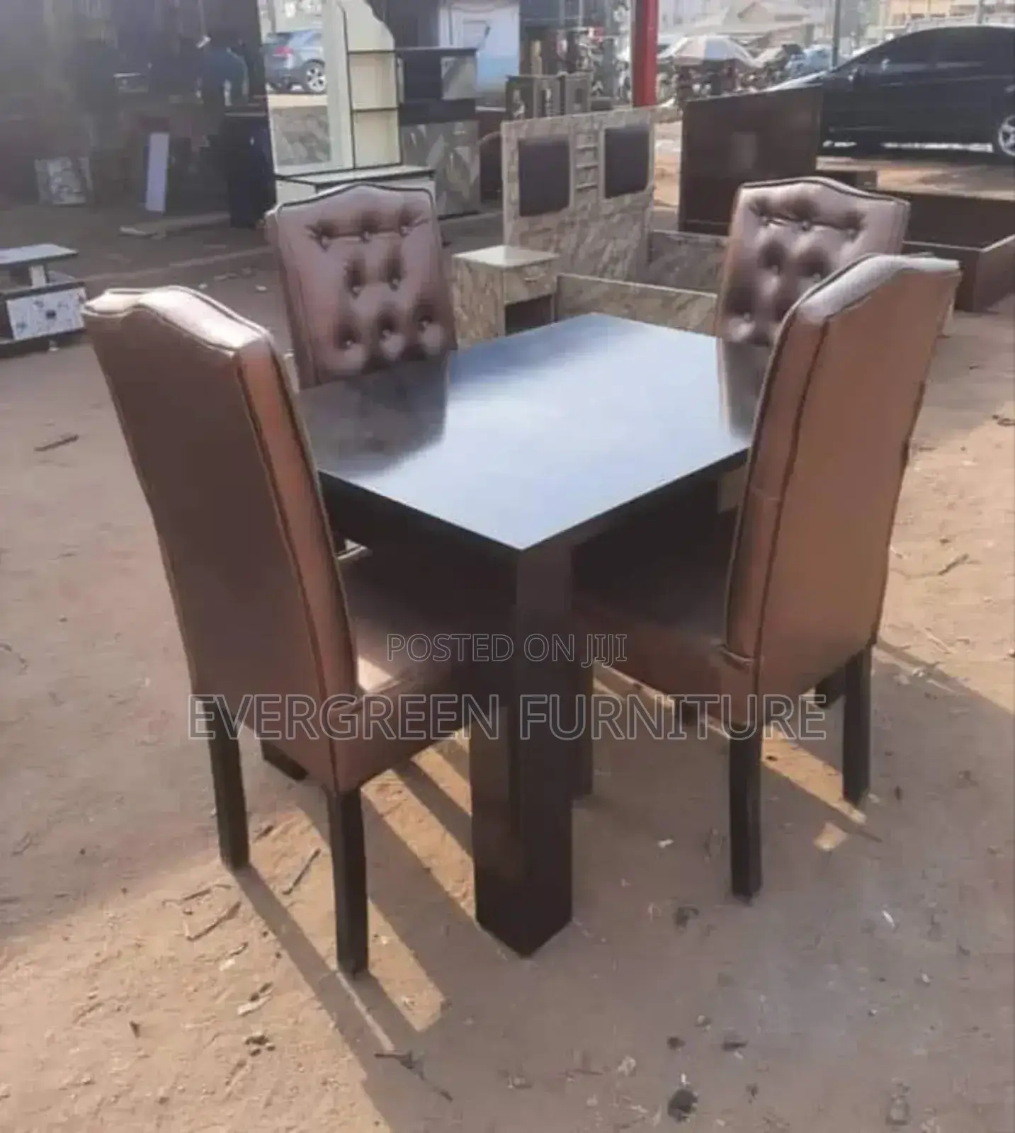 4 Setters Dining Set