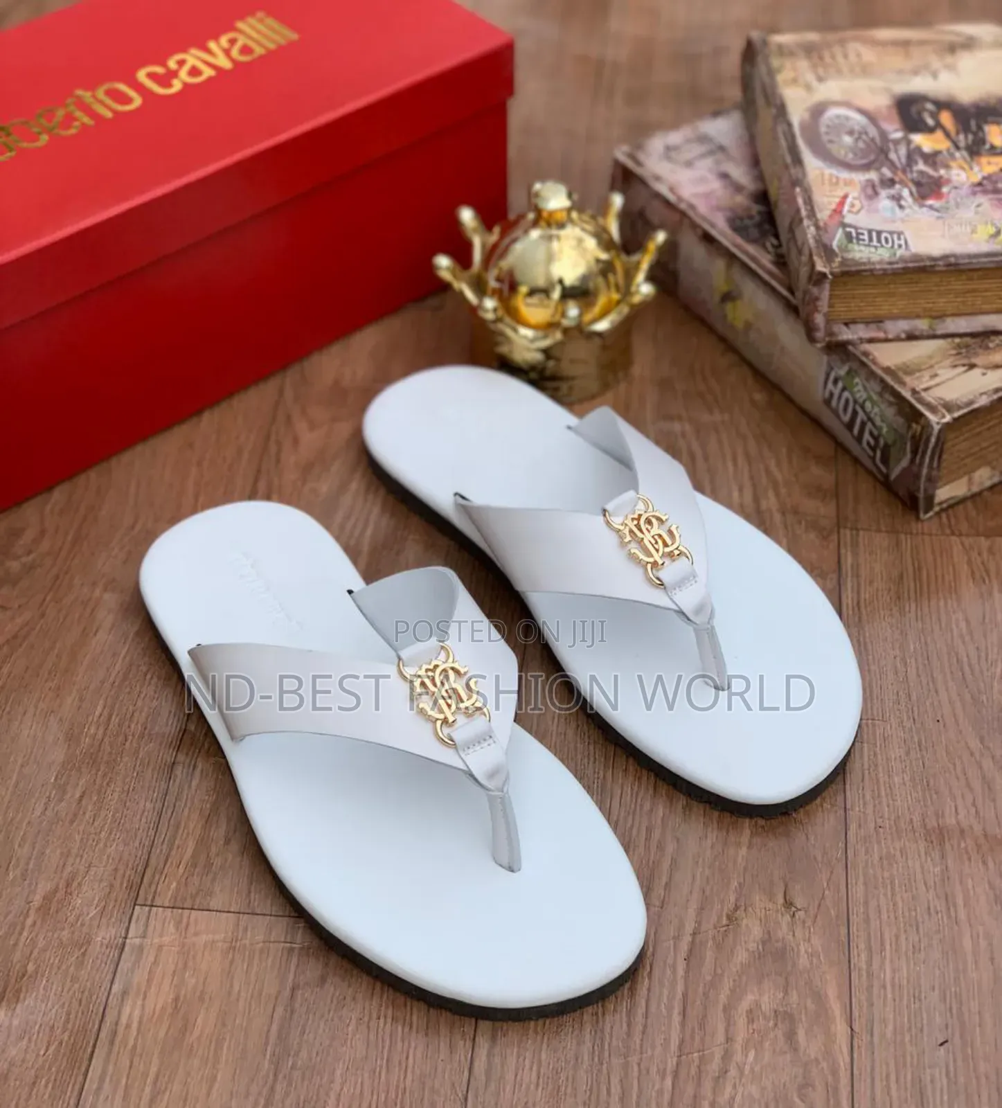 Pure Quality White Slippers