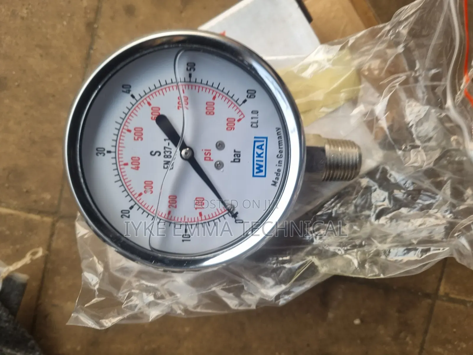 Pressure Guage 0-50 Bar [Glycerin Filled] 1⁄2'' NPT Threaded