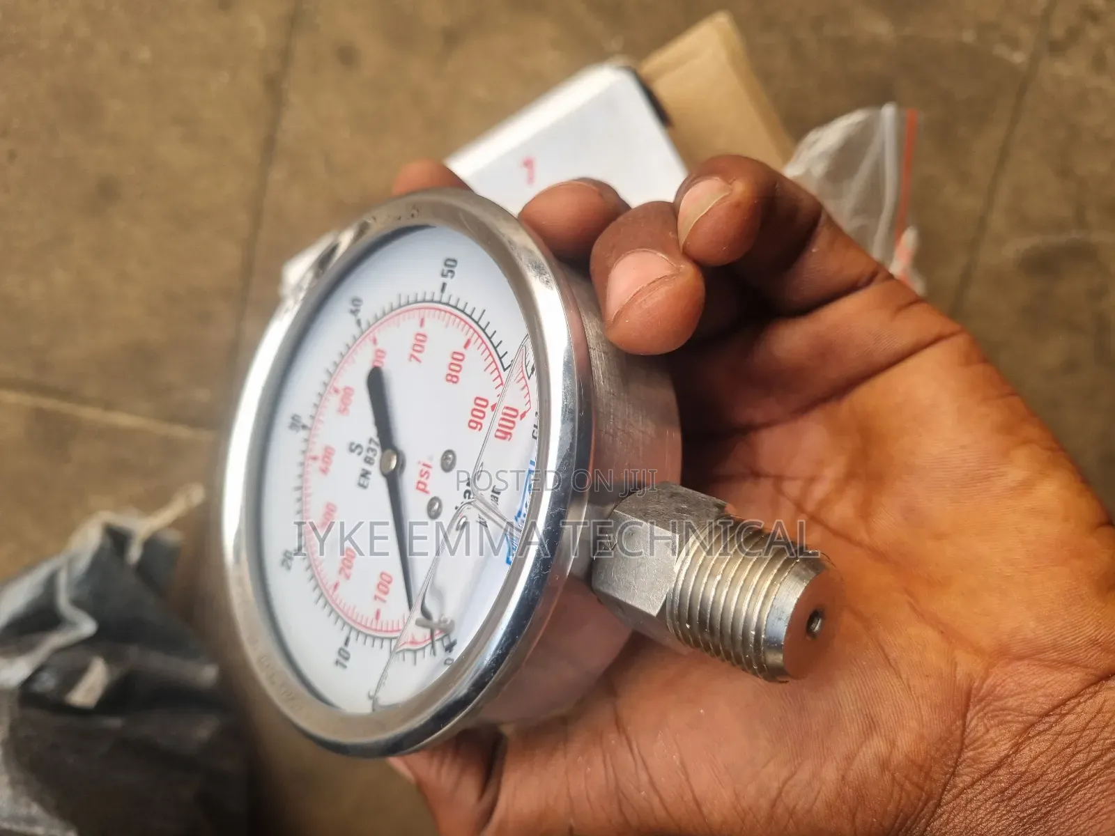 Pressure Guage 0-50 Bar [Glycerin Filled] 1⁄2'' NPT Threaded