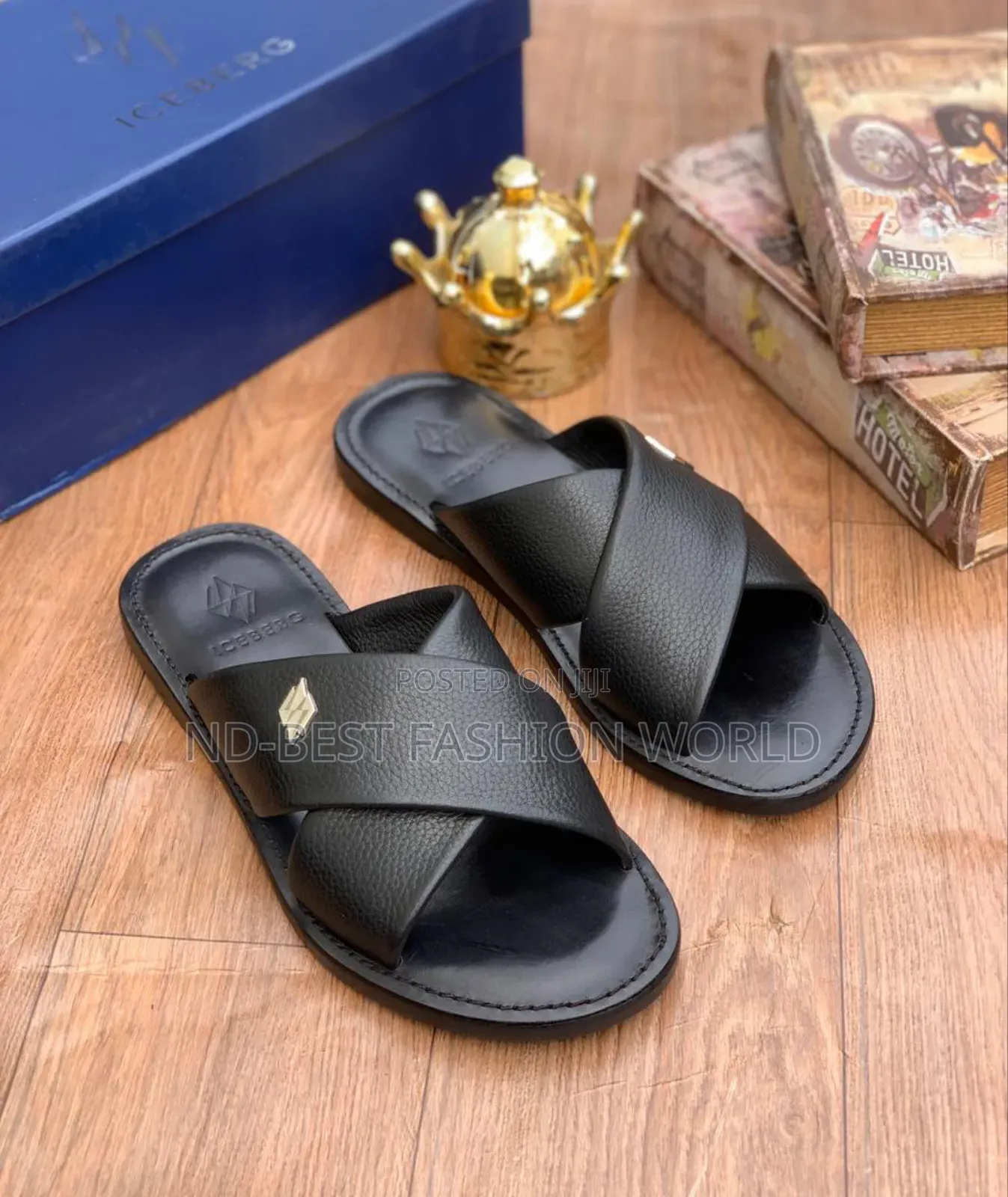 Iceberg Leather Slippers