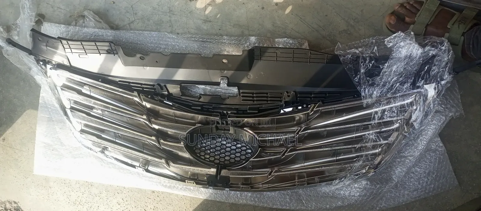 Front Grille Hyundai Azera