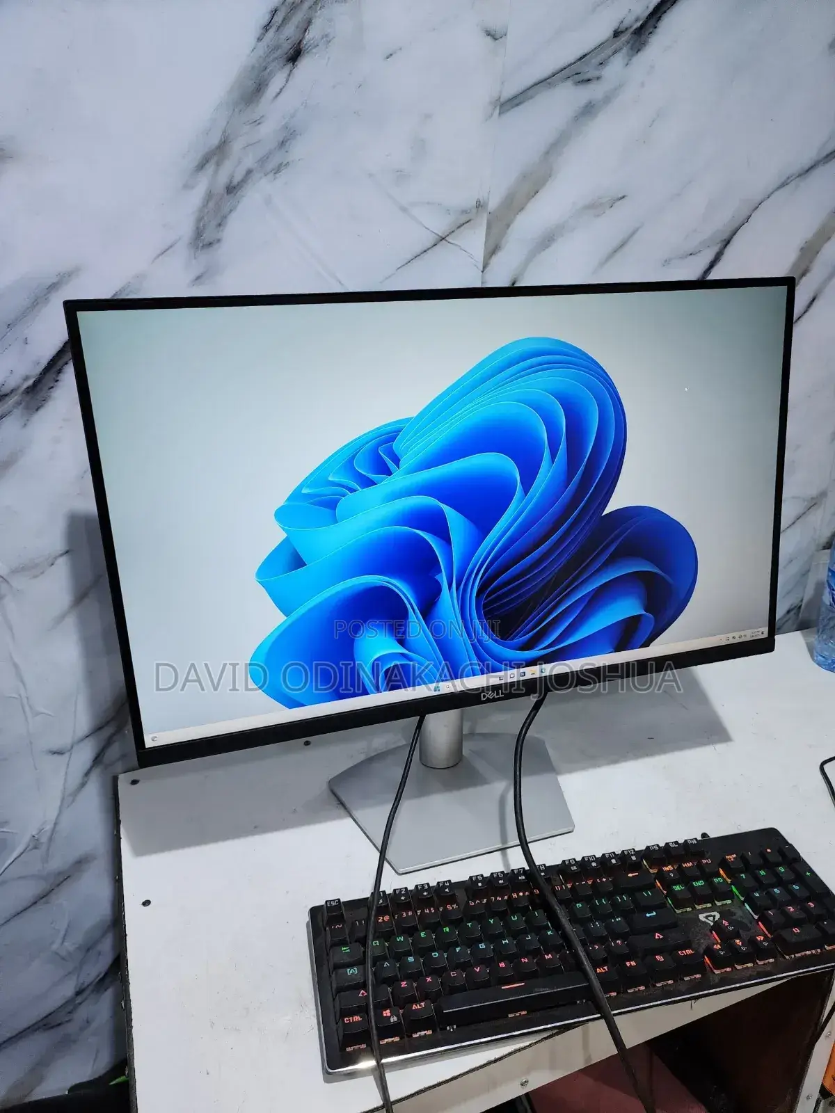 Dell 27-Inch Ultra-Sharp Ips Uhd