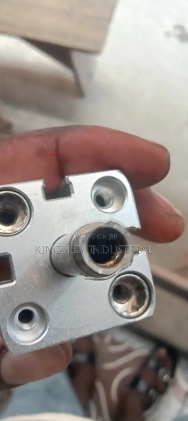 Festo Cylinder Adn-25-15-I-P-a P-Max10bar Inside Treaded