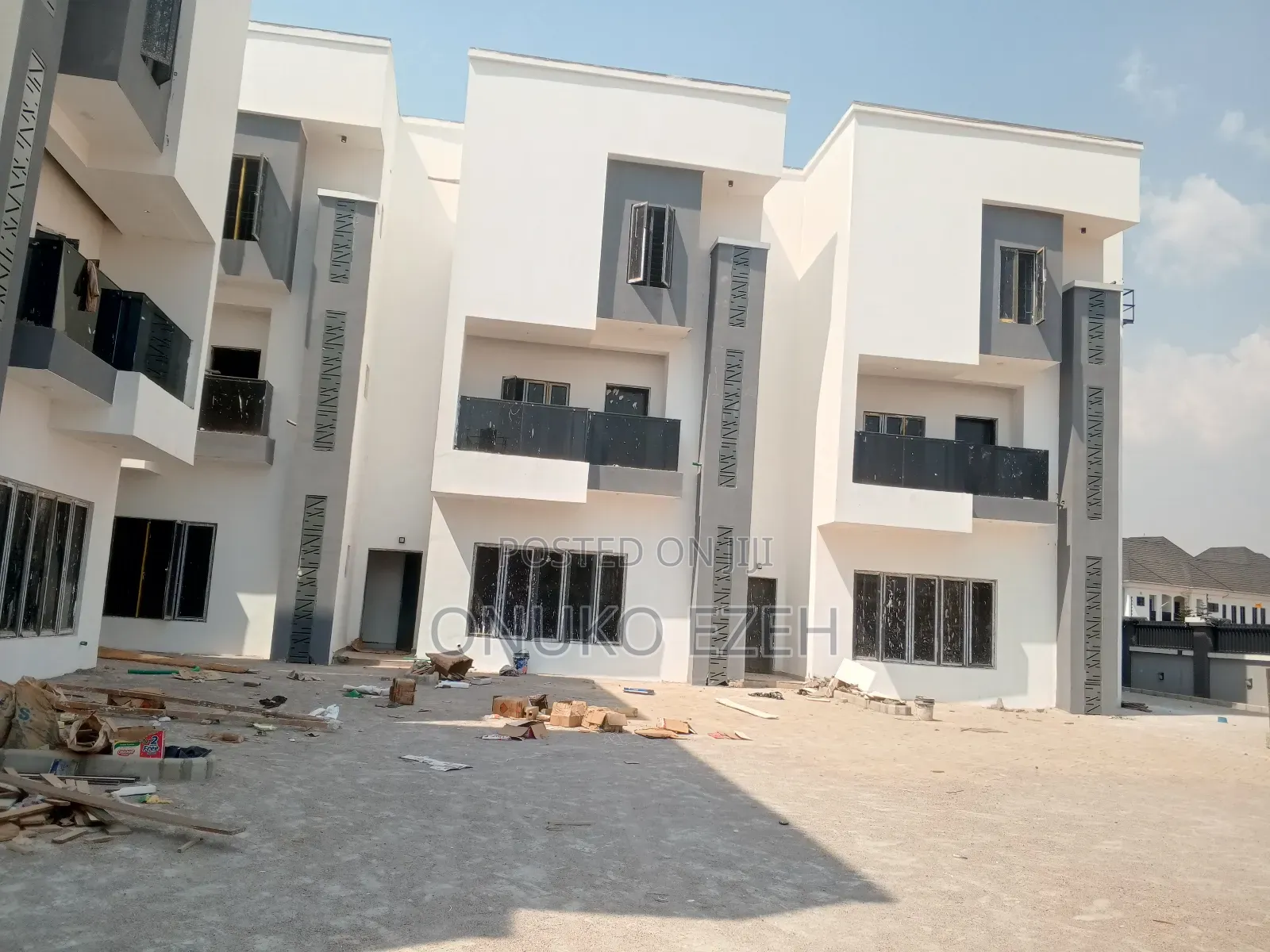 4bdrm Townhouse/Terrace in Donald, Mabushi for sale
