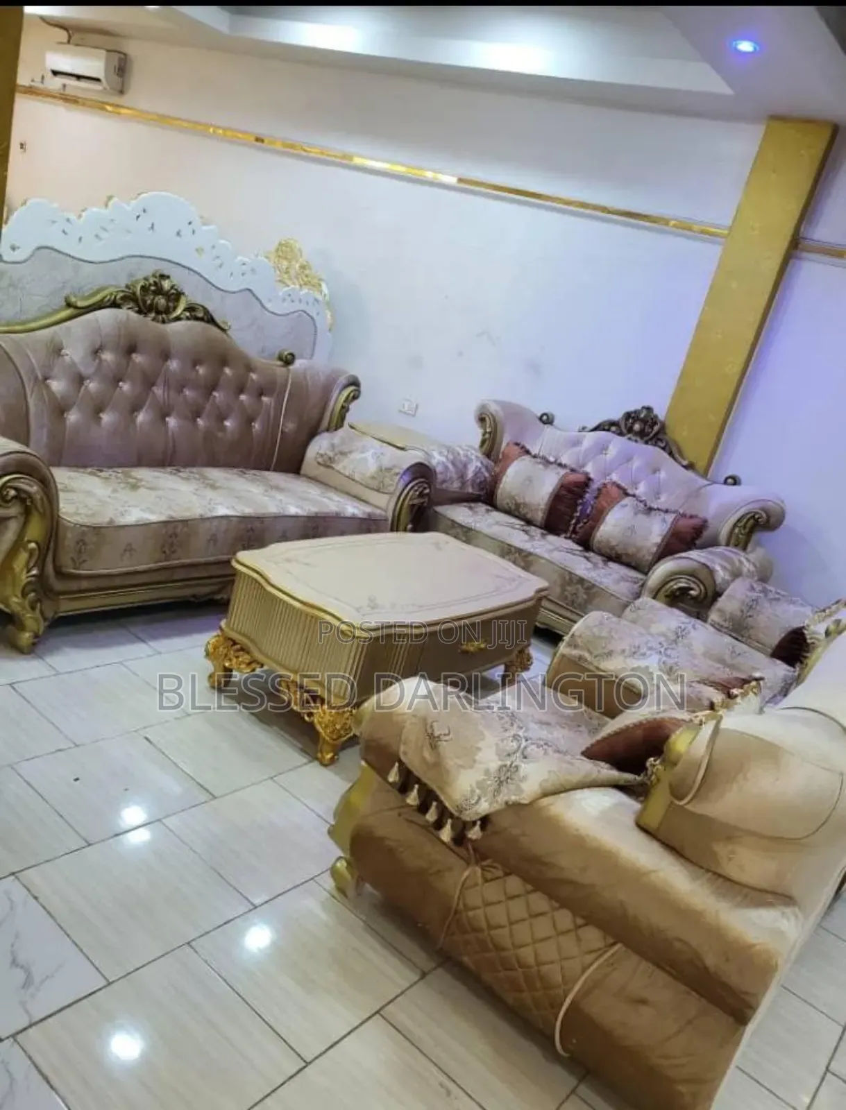 Royal Chair