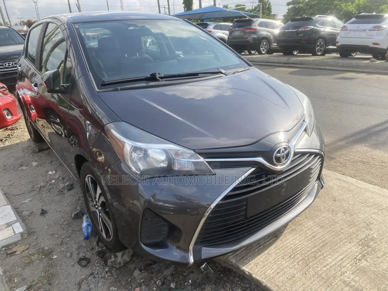 Toyota Yaris L Hatchback 5dr 2016 Gray