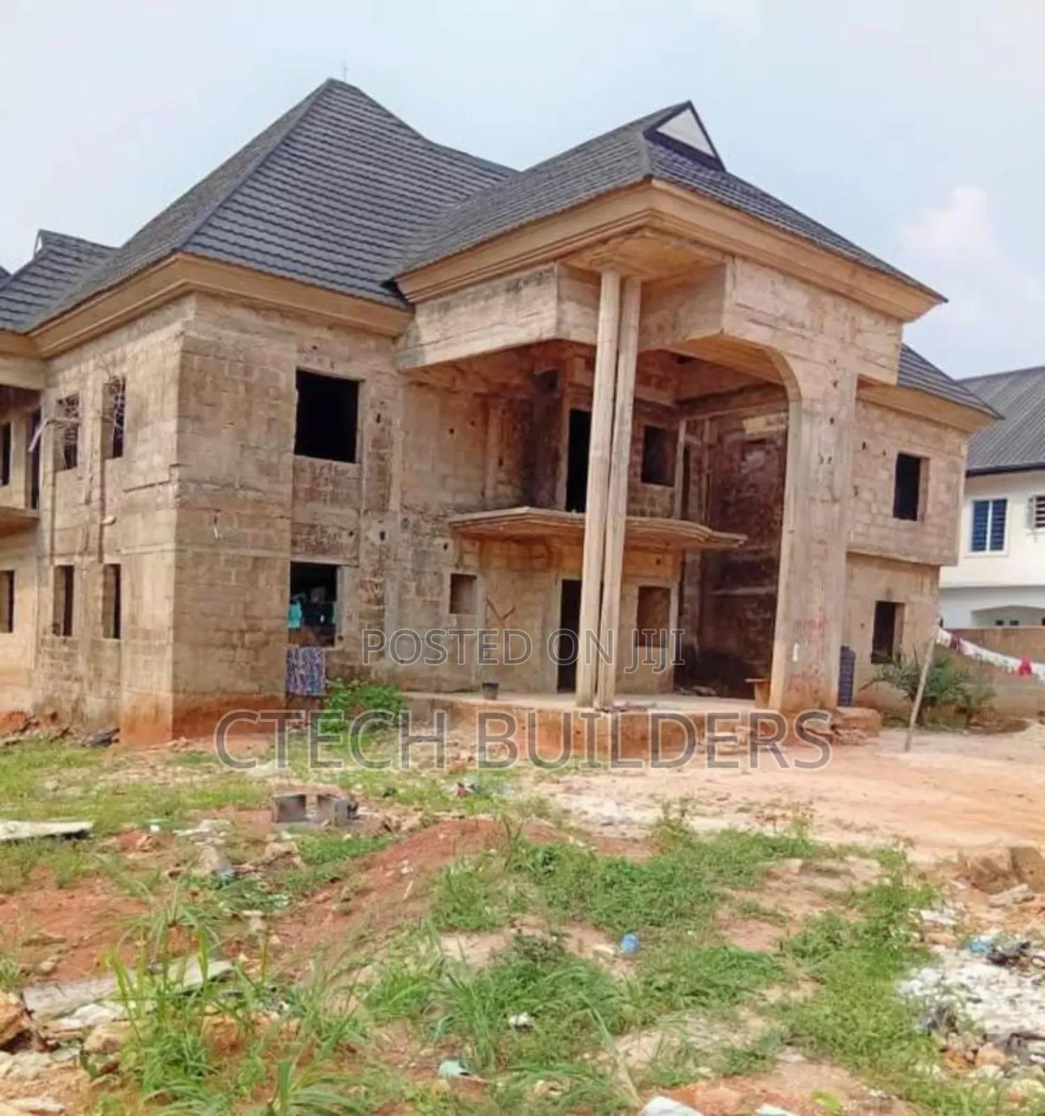 6bdrm Duplex in Benin City for sale